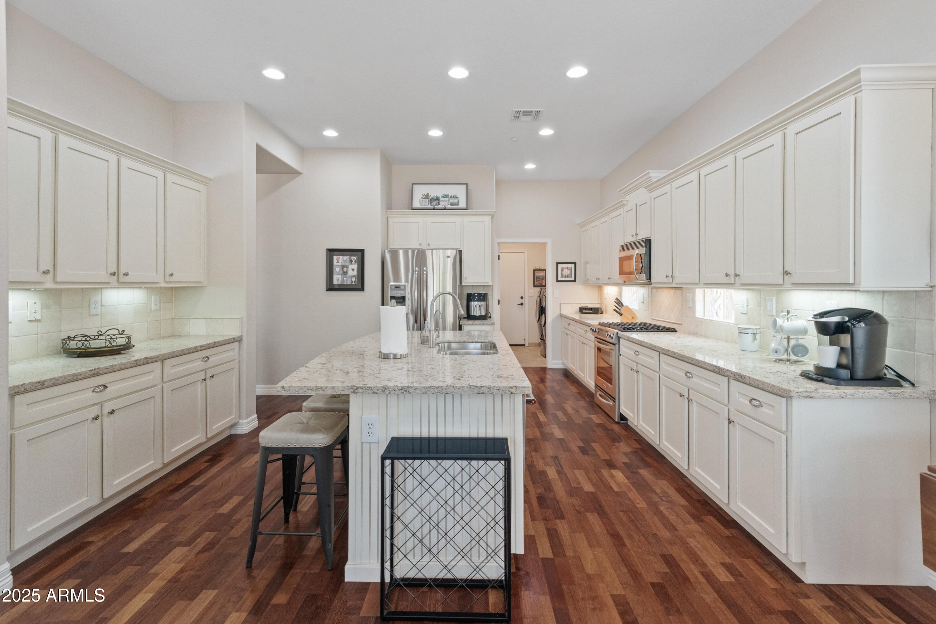 40715 N HARBOUR TOWN Court