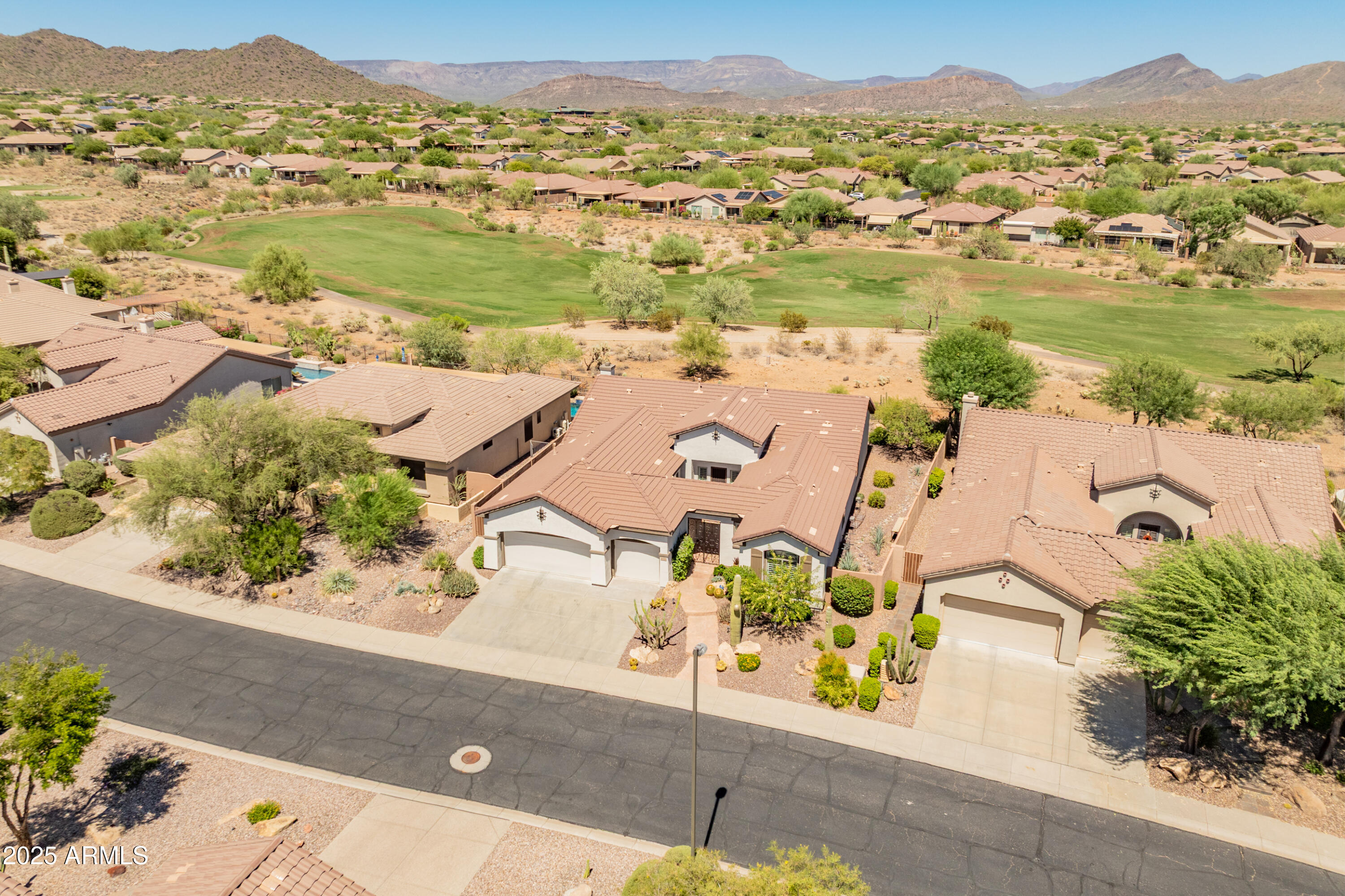 40715 N HARBOUR TOWN Court