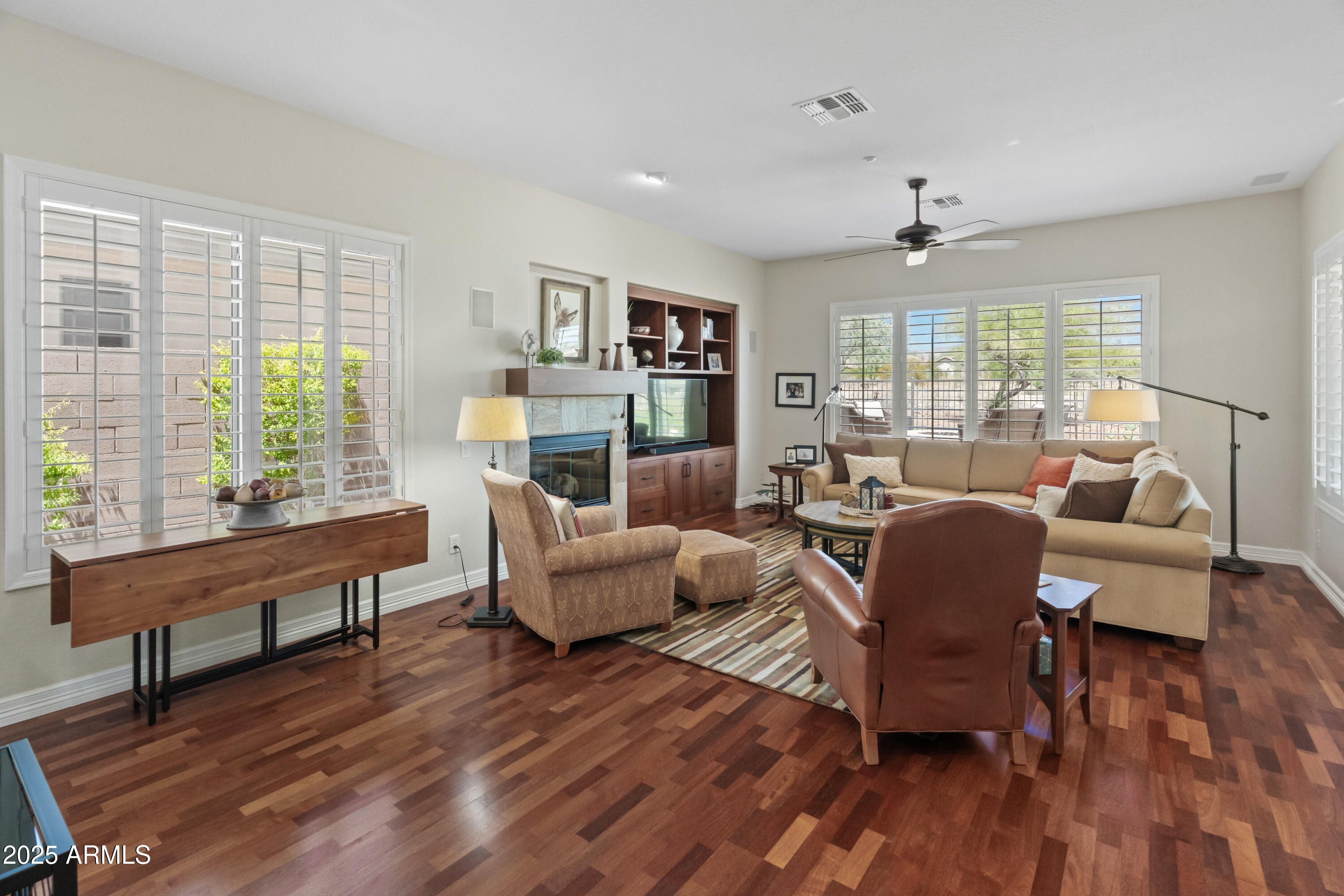 40715 N HARBOUR TOWN Court