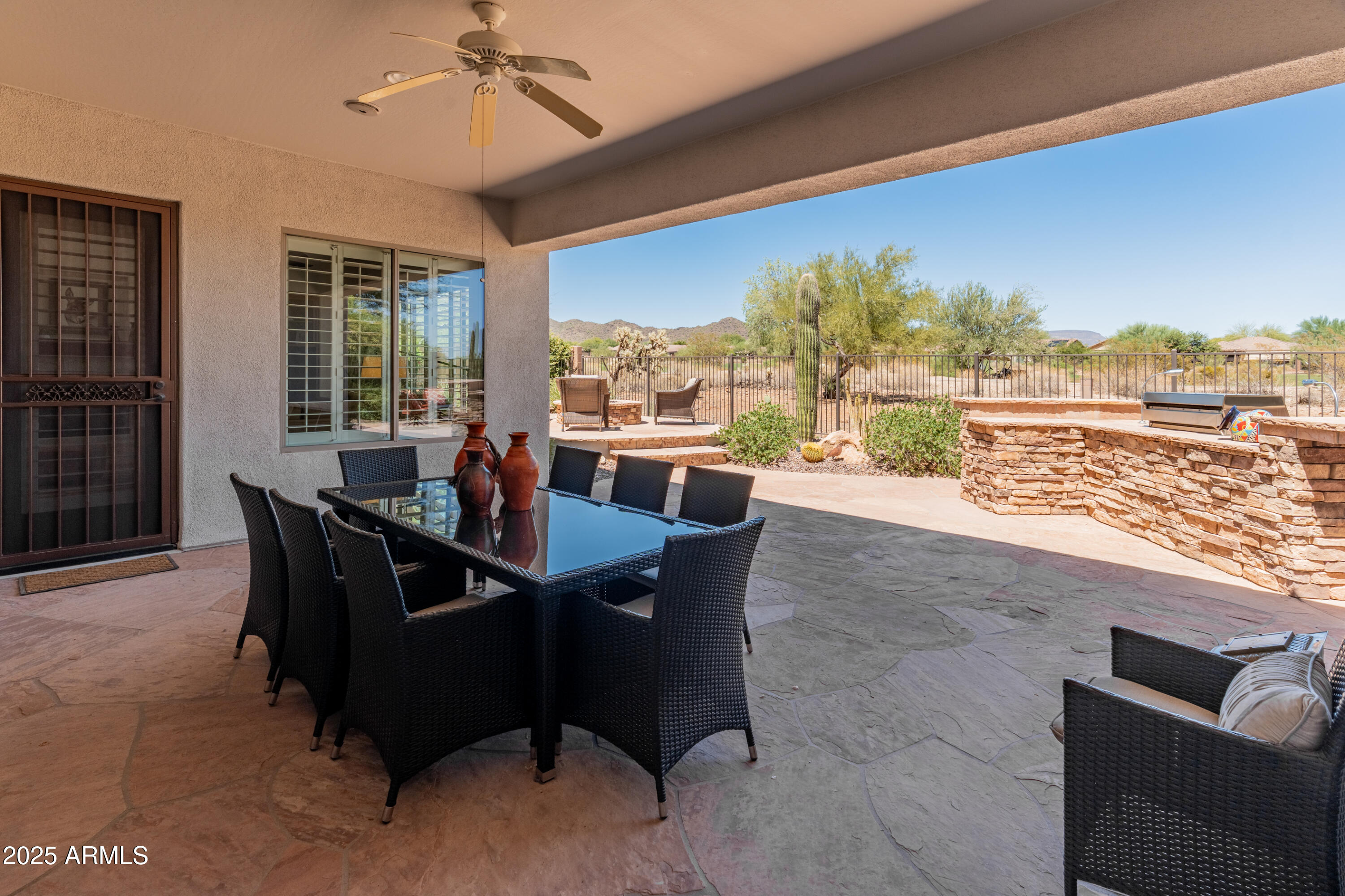 40715 N HARBOUR TOWN Court