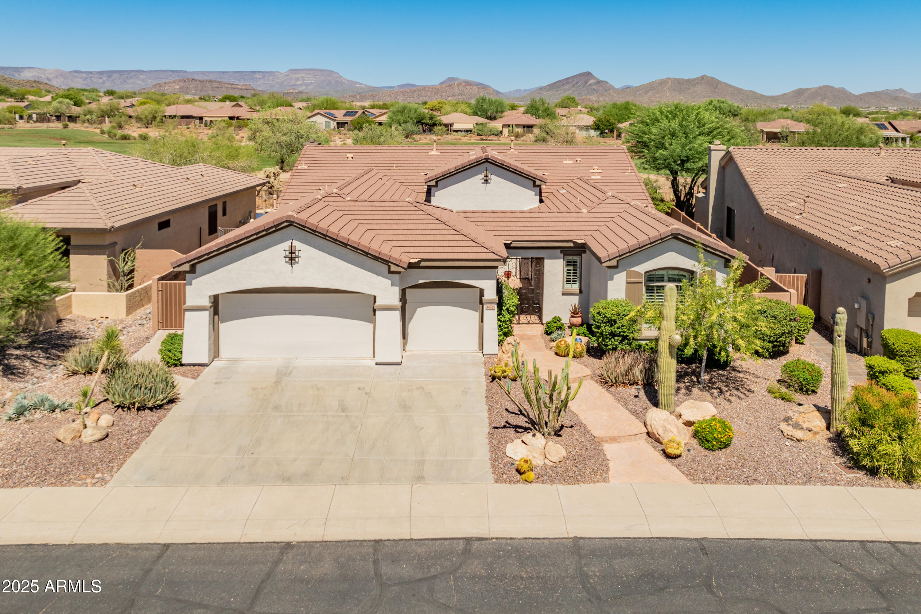 40715 N HARBOUR TOWN Court