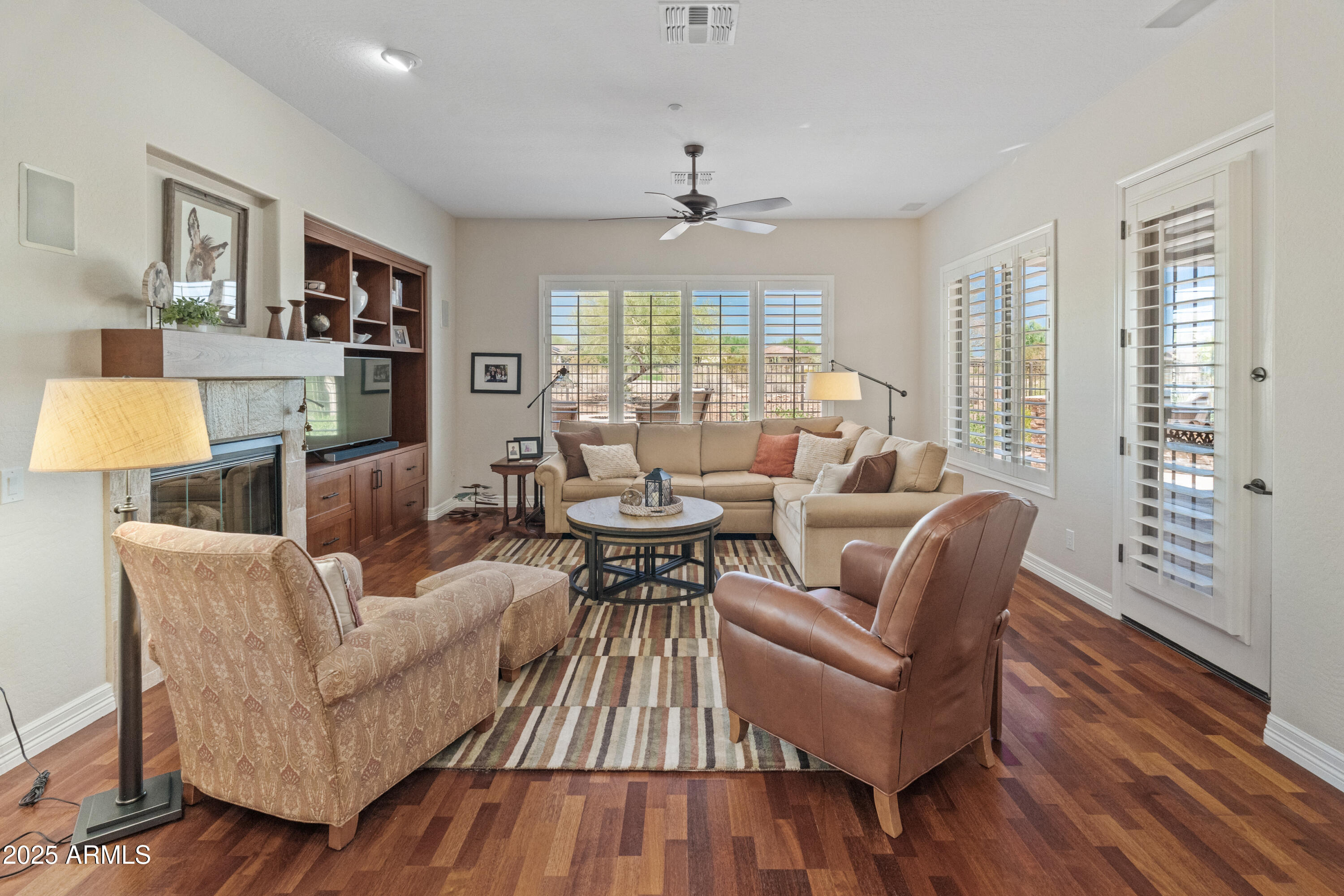 40715 N HARBOUR TOWN Court