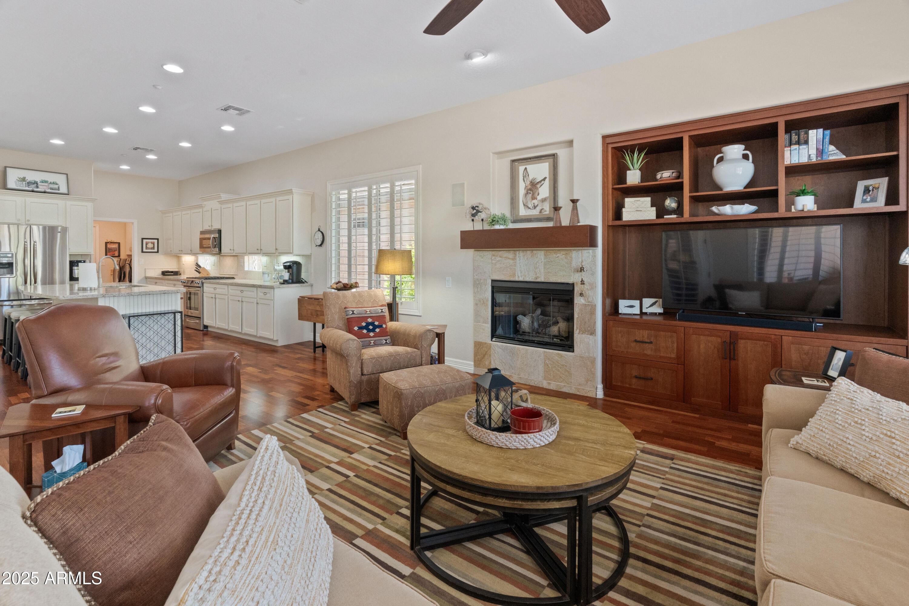 40715 N HARBOUR TOWN Court