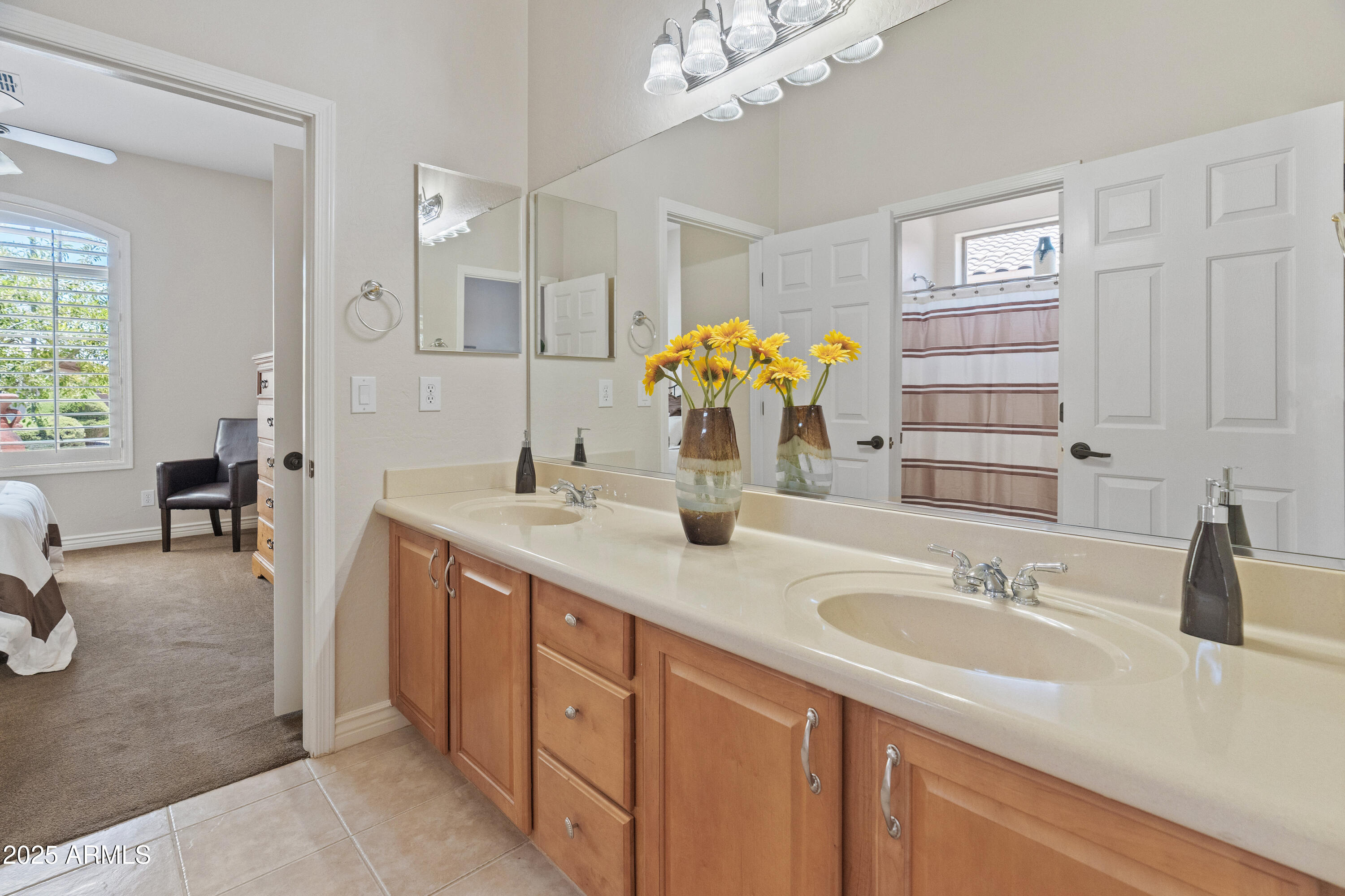 40715 N HARBOUR TOWN Court