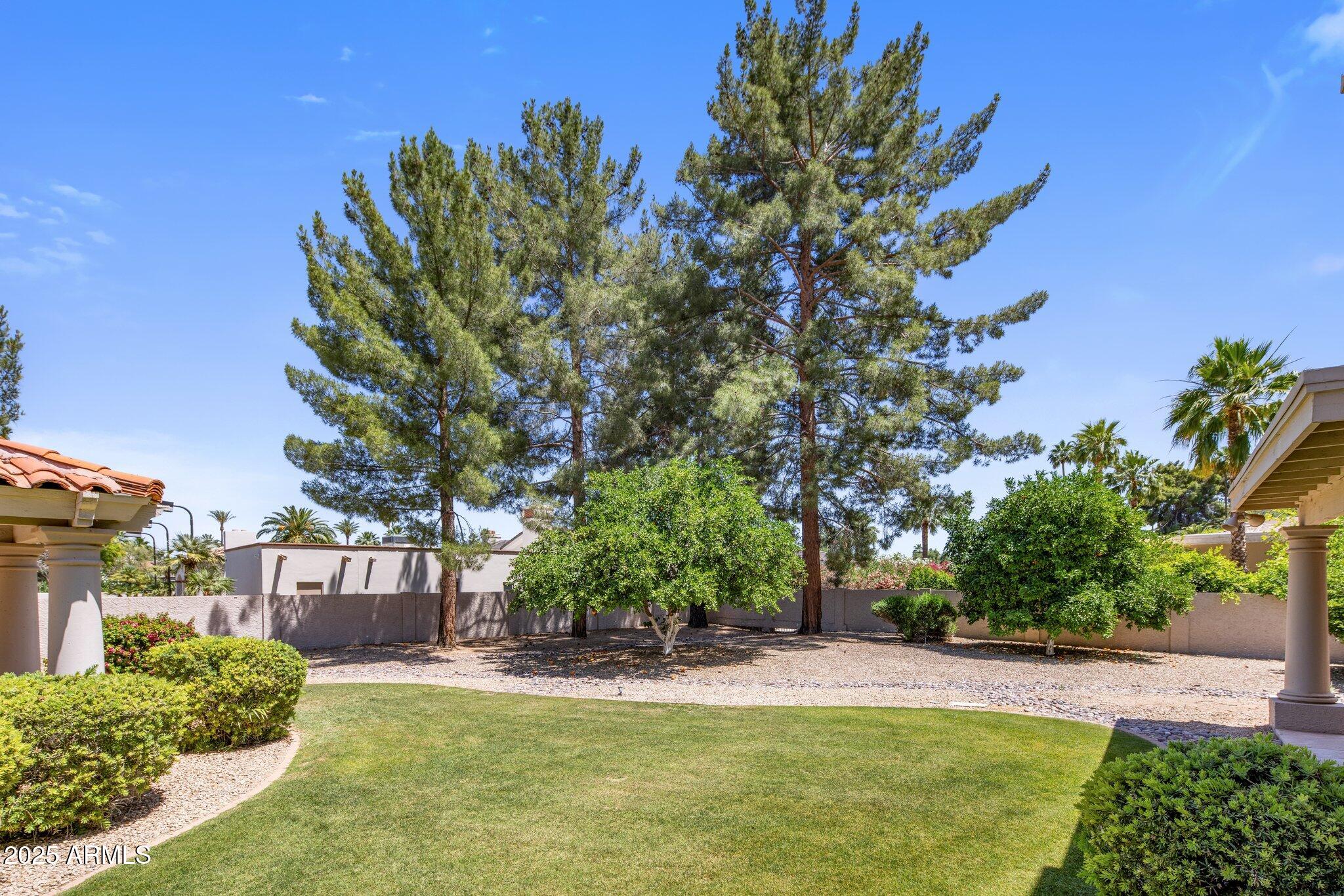 8815 N INVERGORDON Road