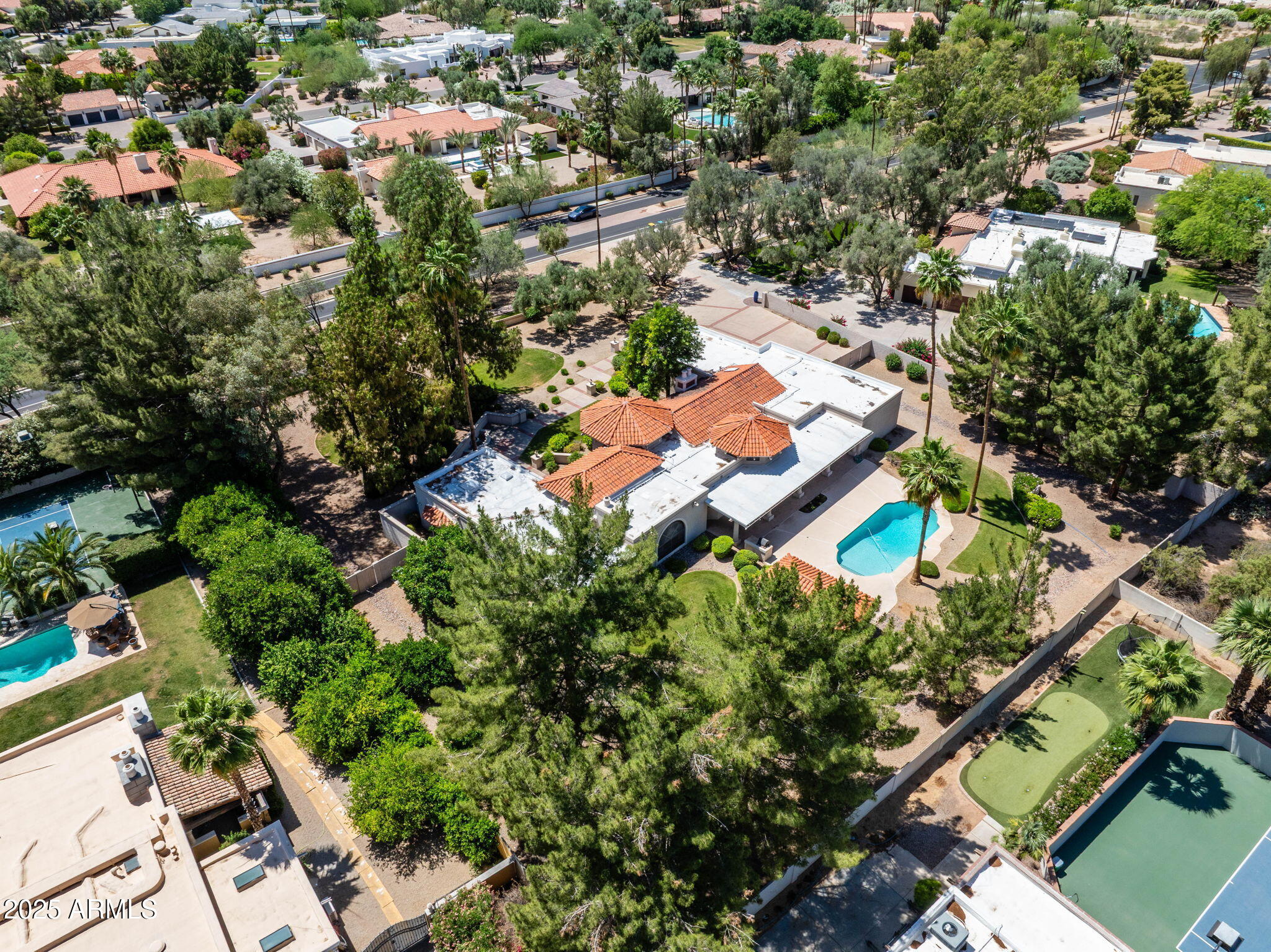 8815 N INVERGORDON Road