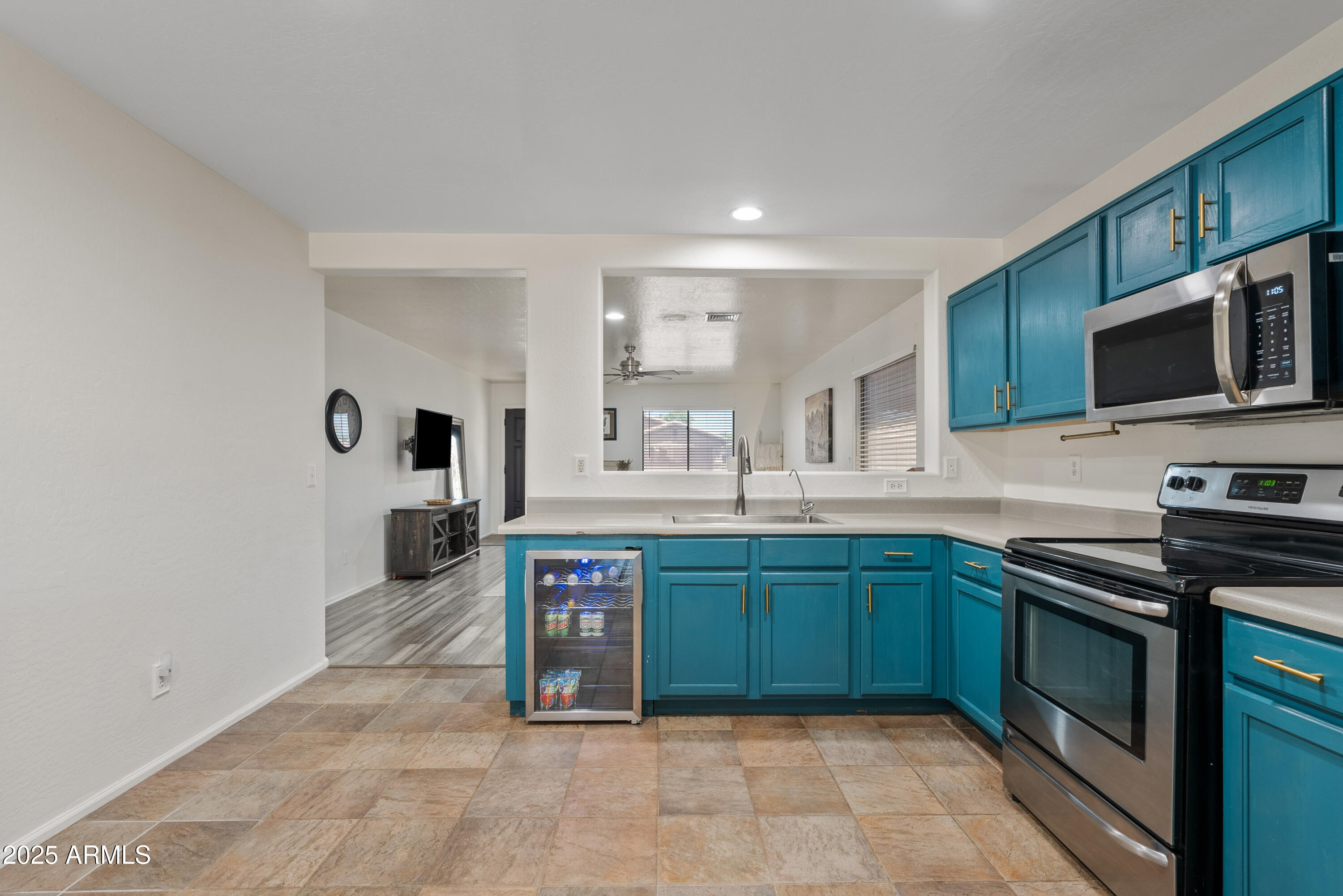 43907 W Sagebrush Trail