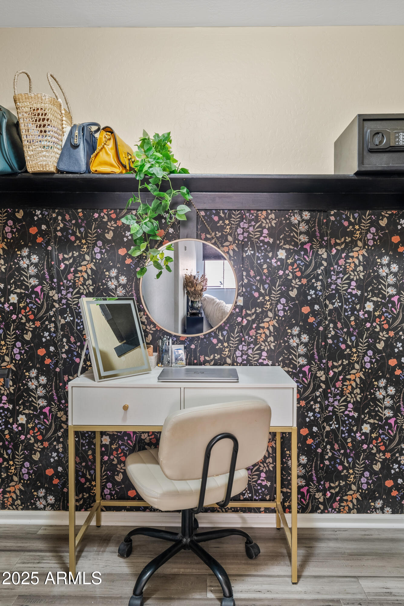 43907 W Sagebrush Trail