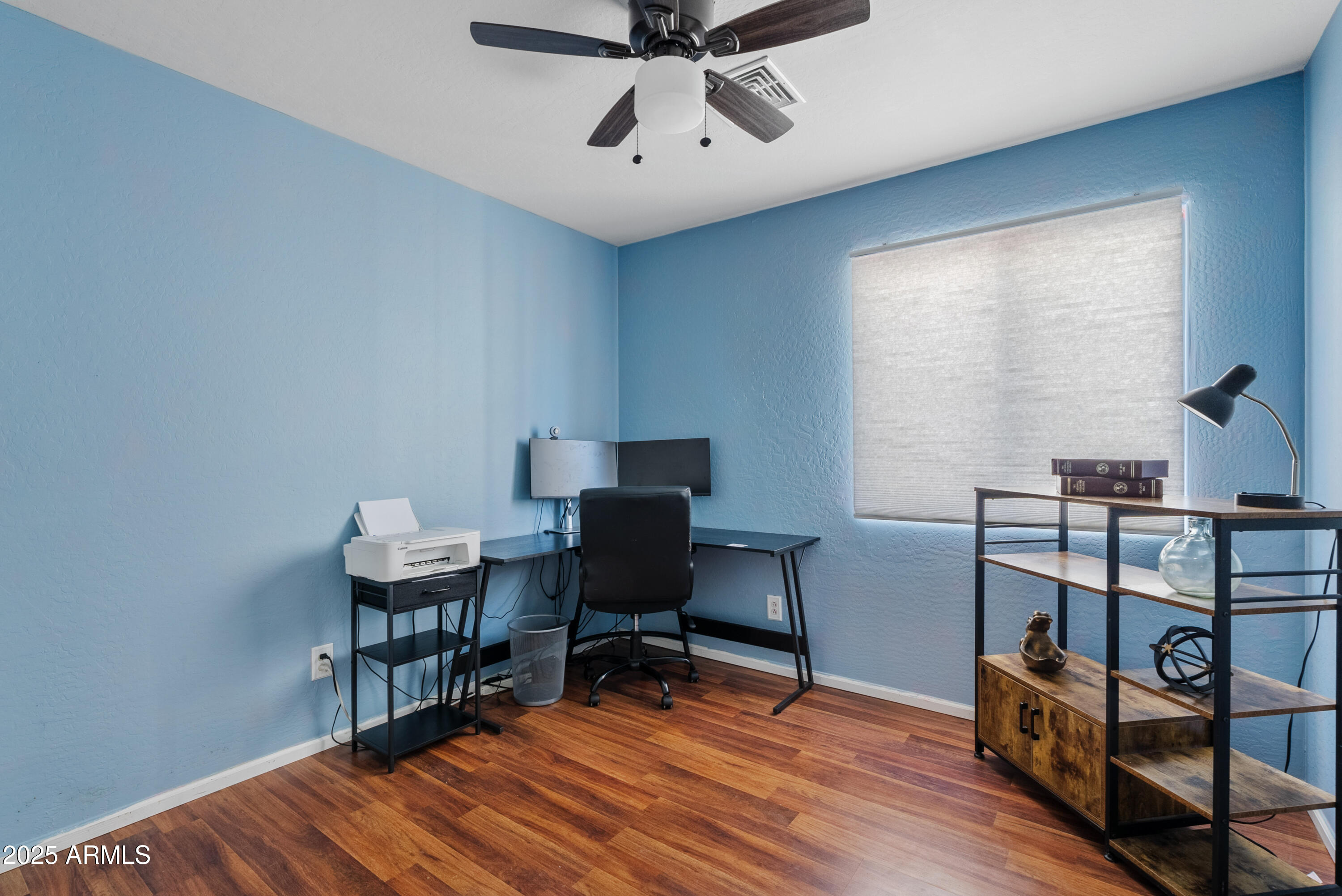 43907 W Sagebrush Trail