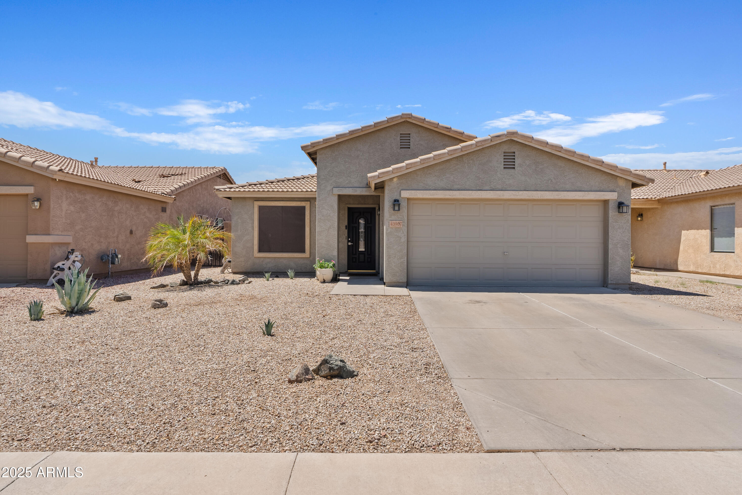 43907 W Sagebrush Trail