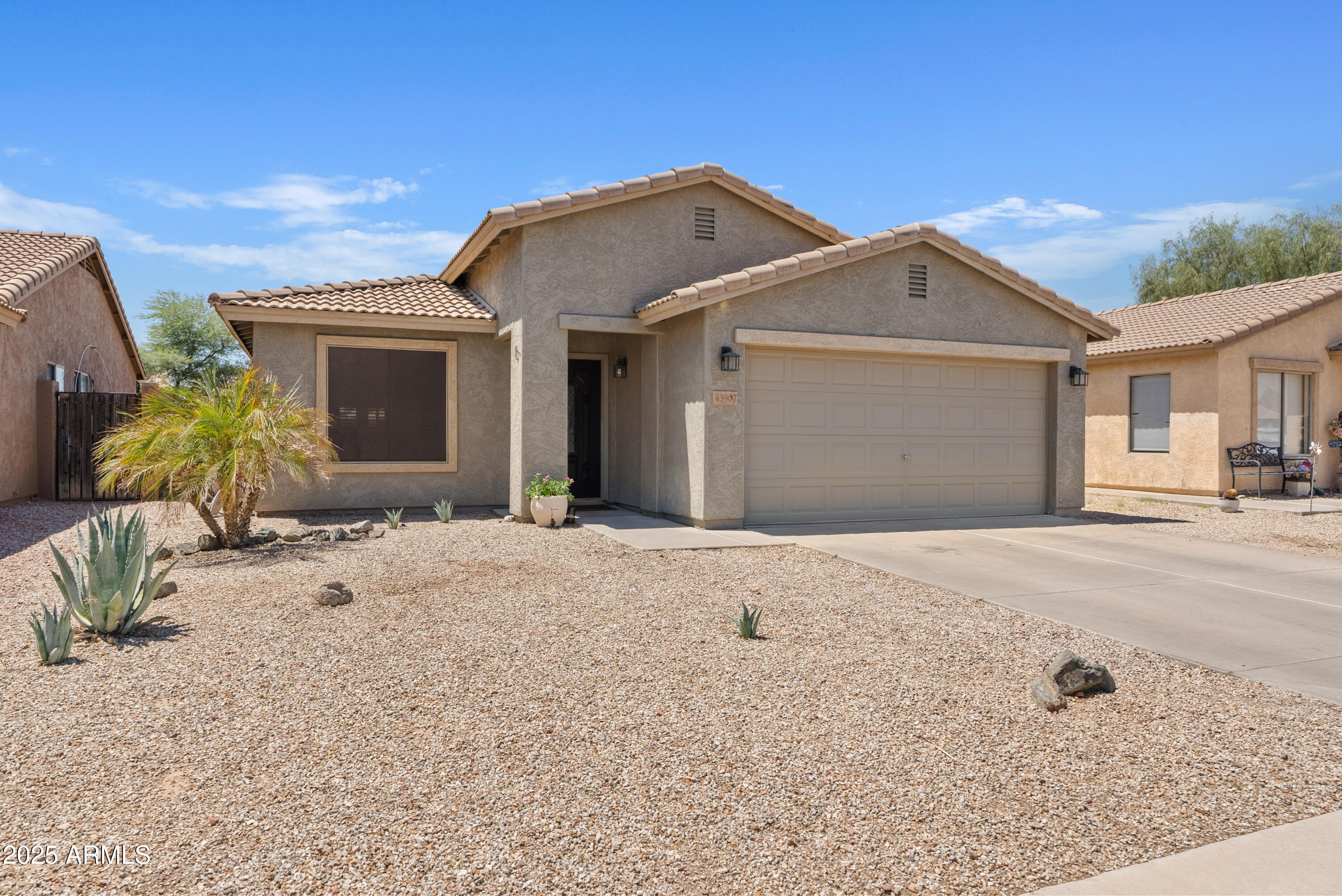 43907 W Sagebrush Trail