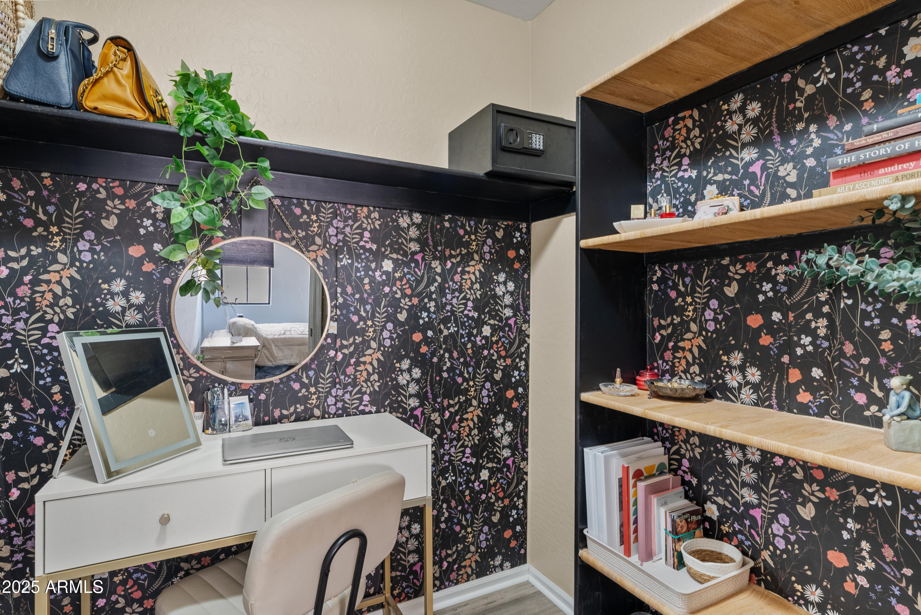 43907 W Sagebrush Trail