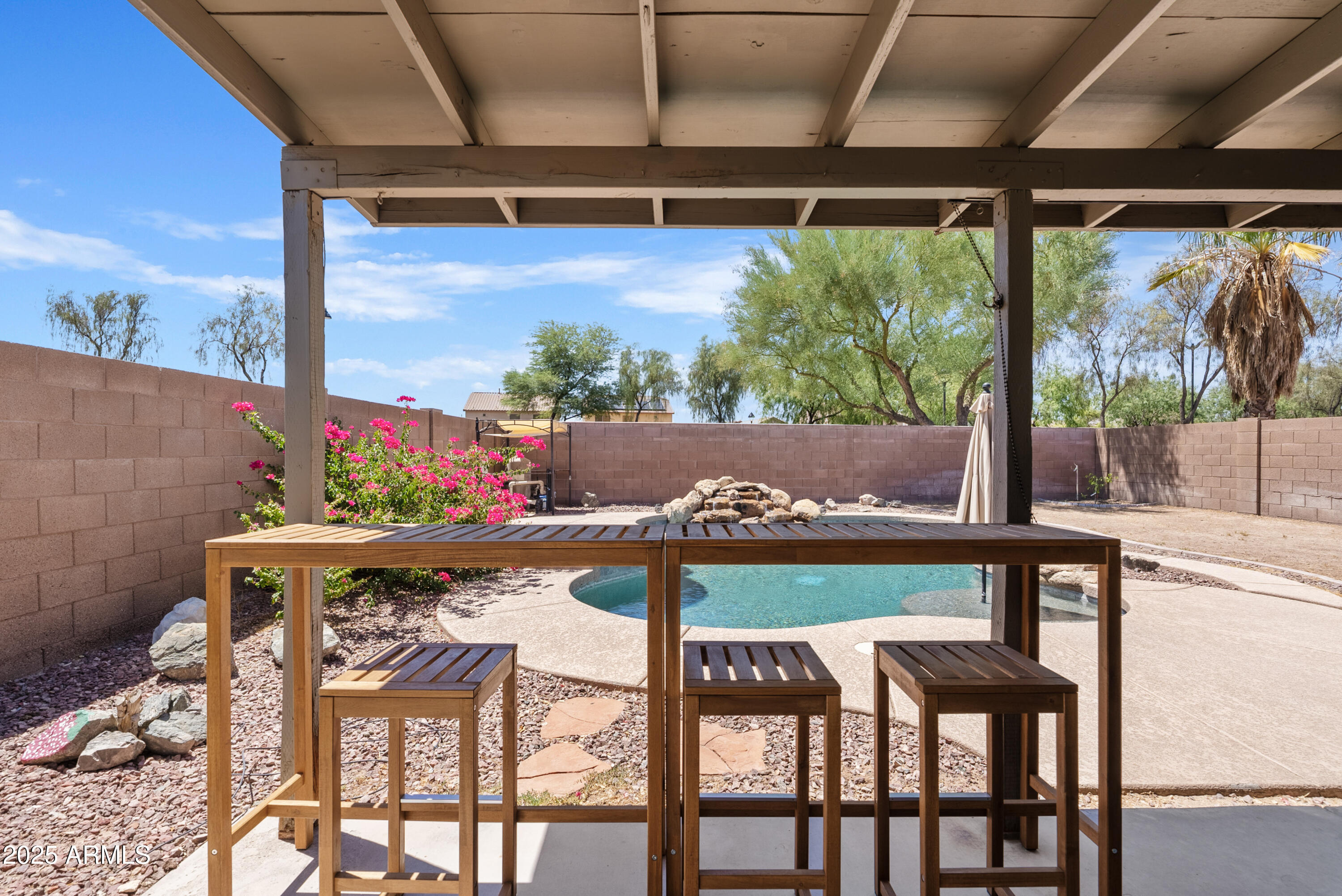 43907 W Sagebrush Trail