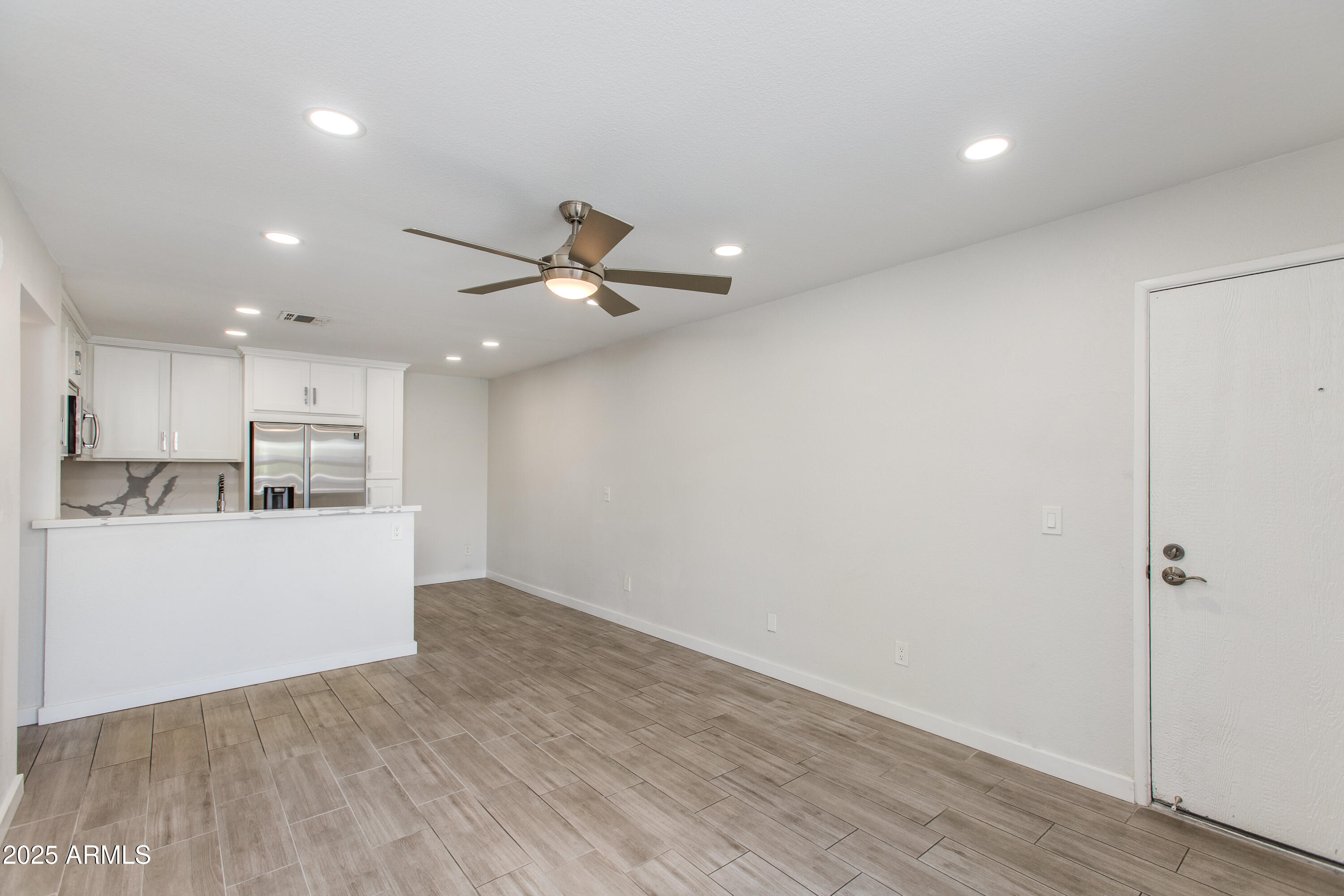 1720 E THUNDERBIRD Road, 1056