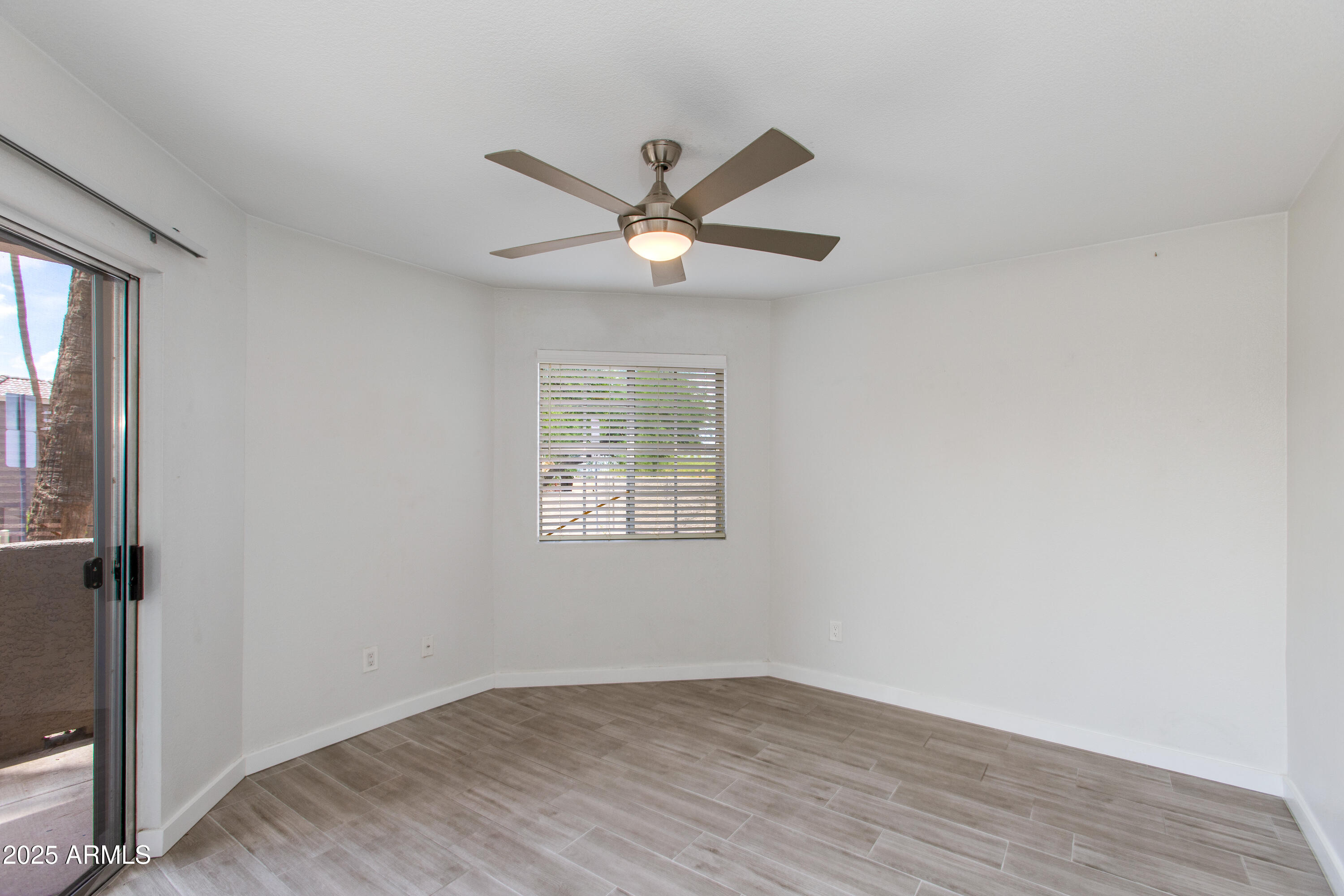 1720 E THUNDERBIRD Road, 1056