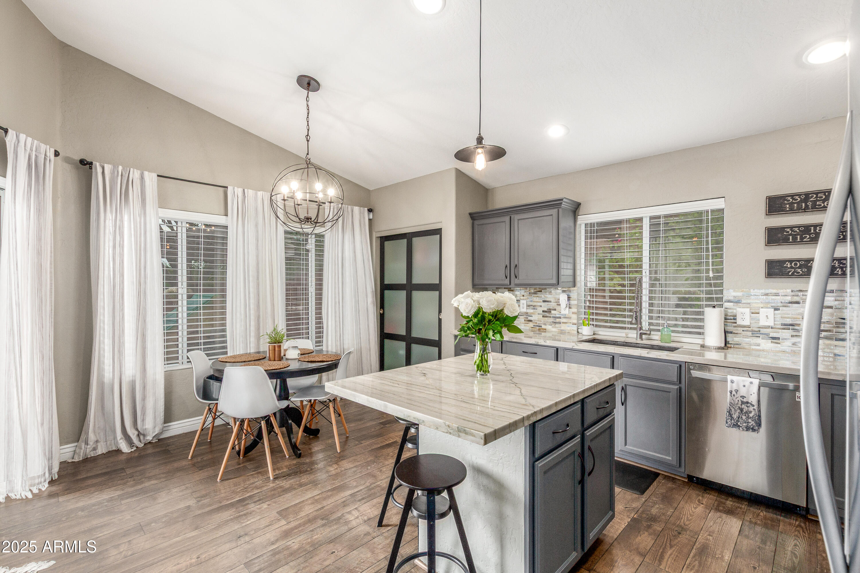 15208 S 14TH Place