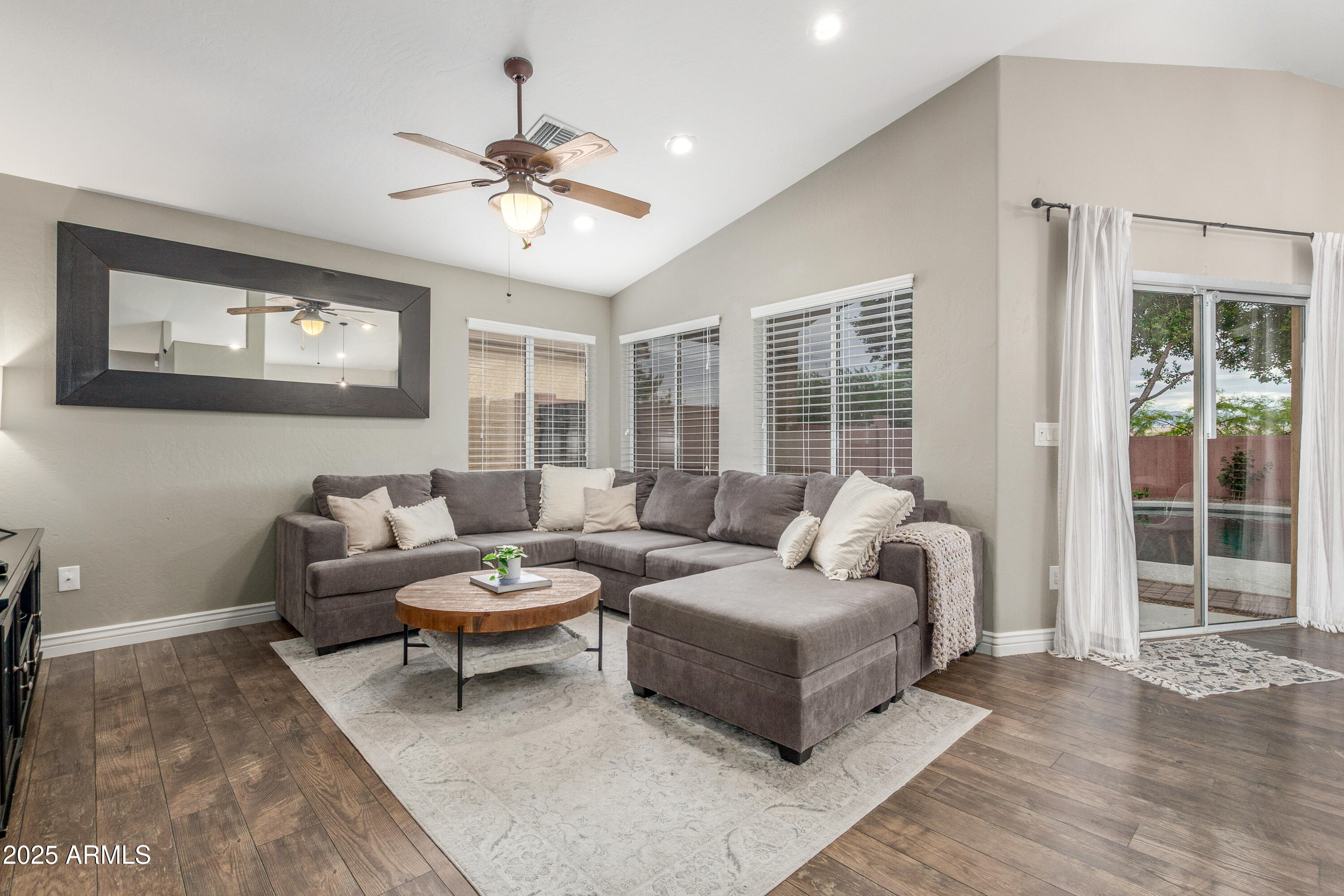15208 S 14TH Place