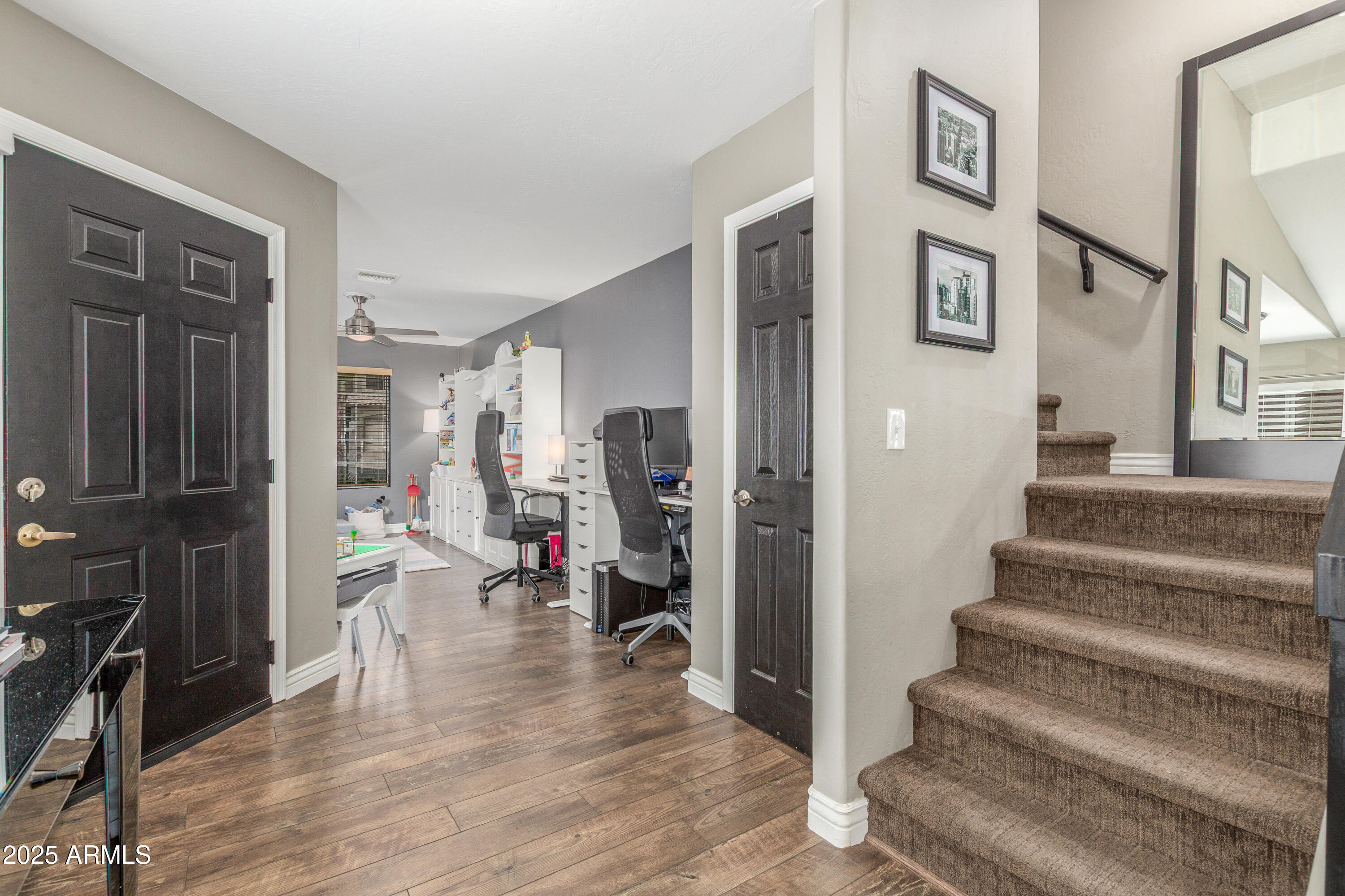 15208 S 14TH Place