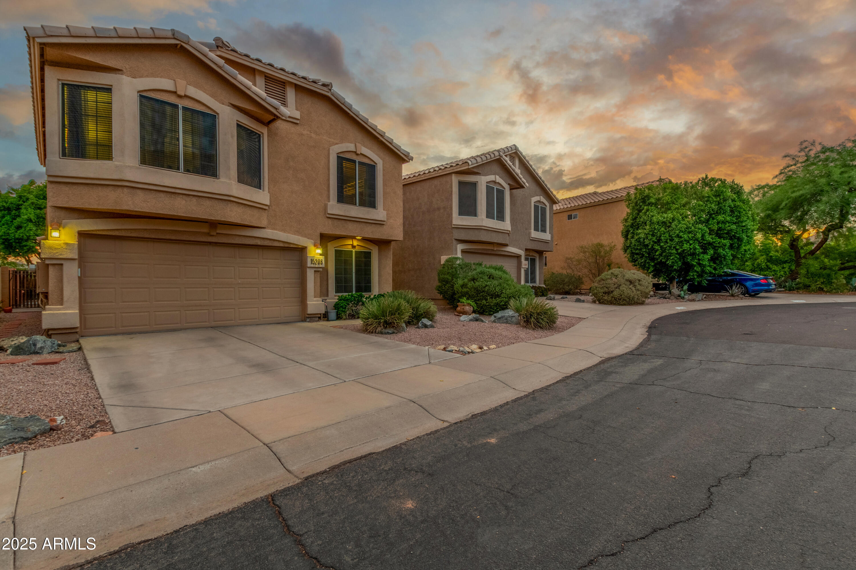 15208 S 14TH Place