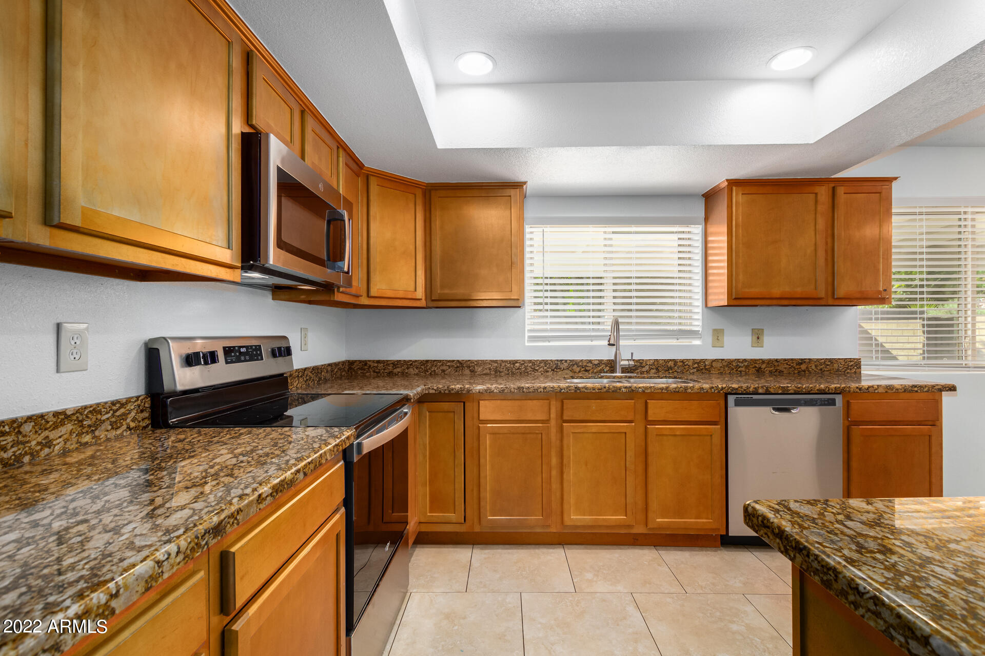 1333 W Medina Avenue