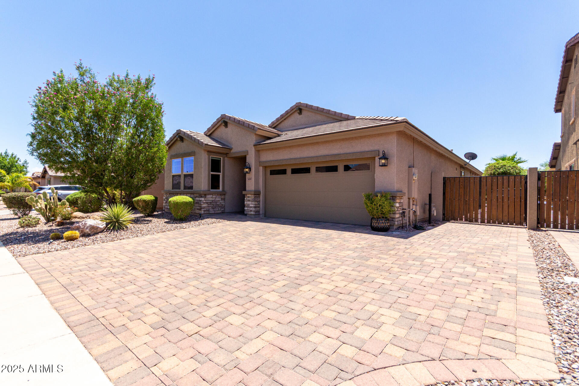 389 E CASTLE ROCK Road