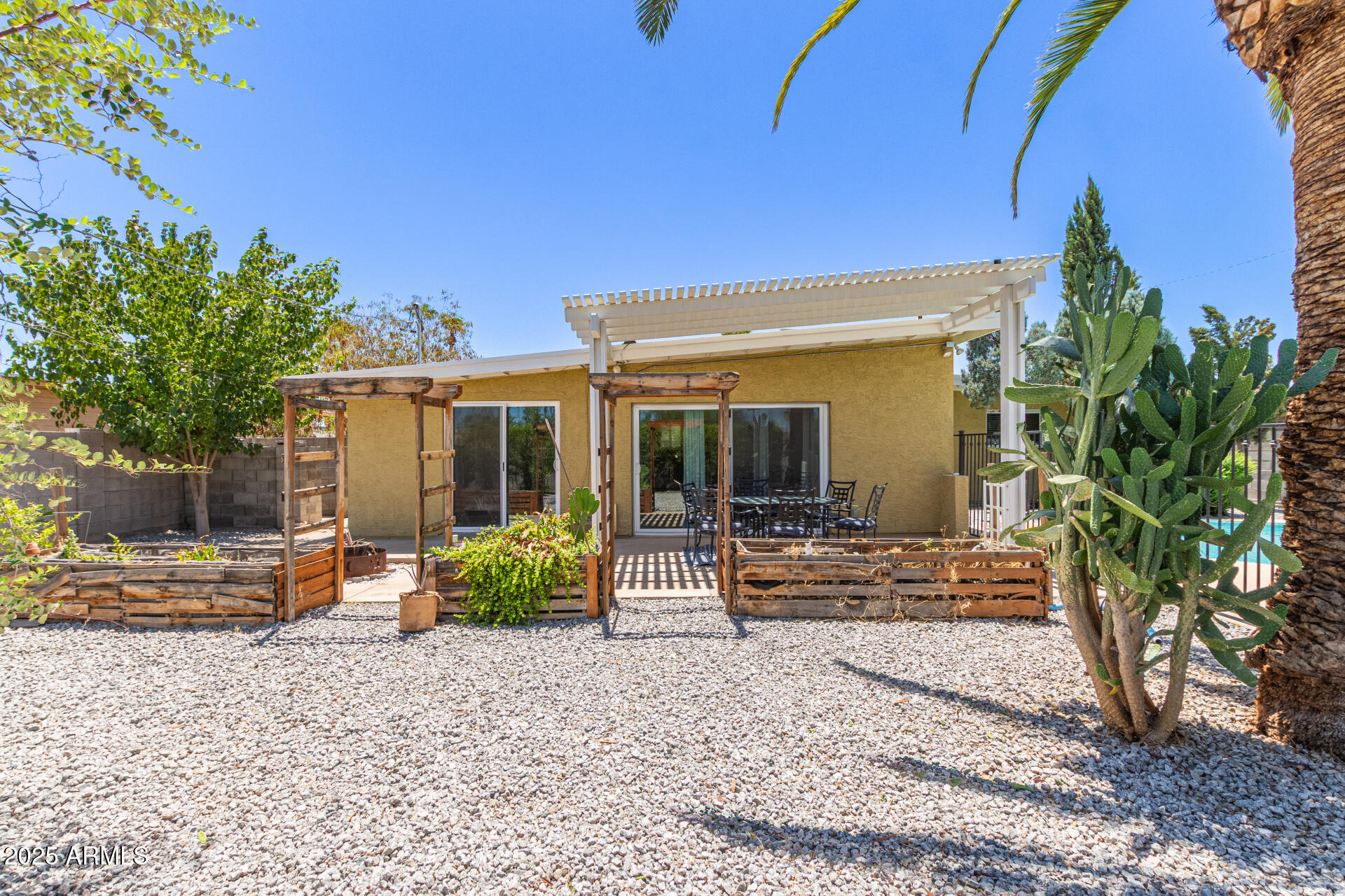 3802 E SHAW BUTTE Drive