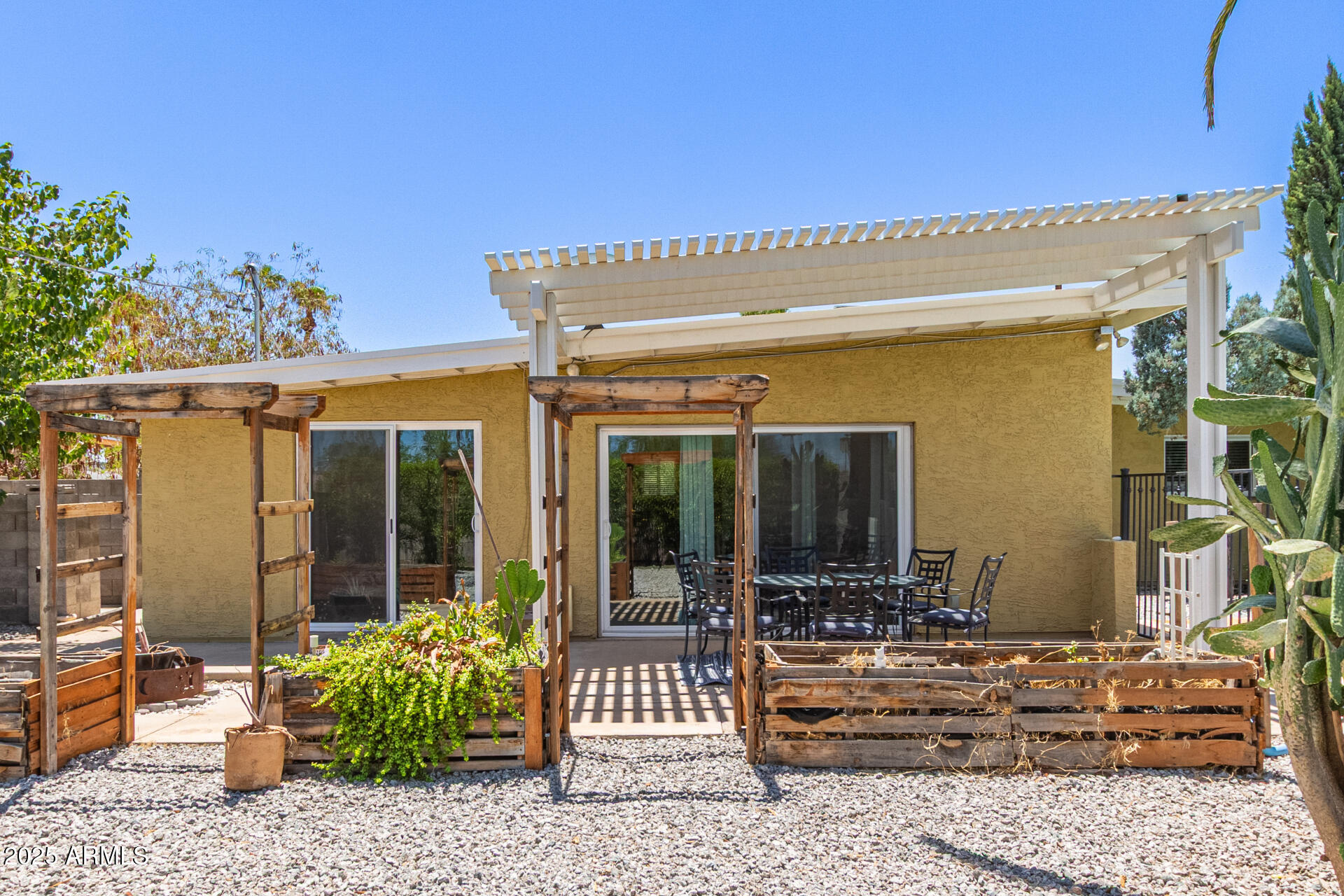 3802 E SHAW BUTTE Drive