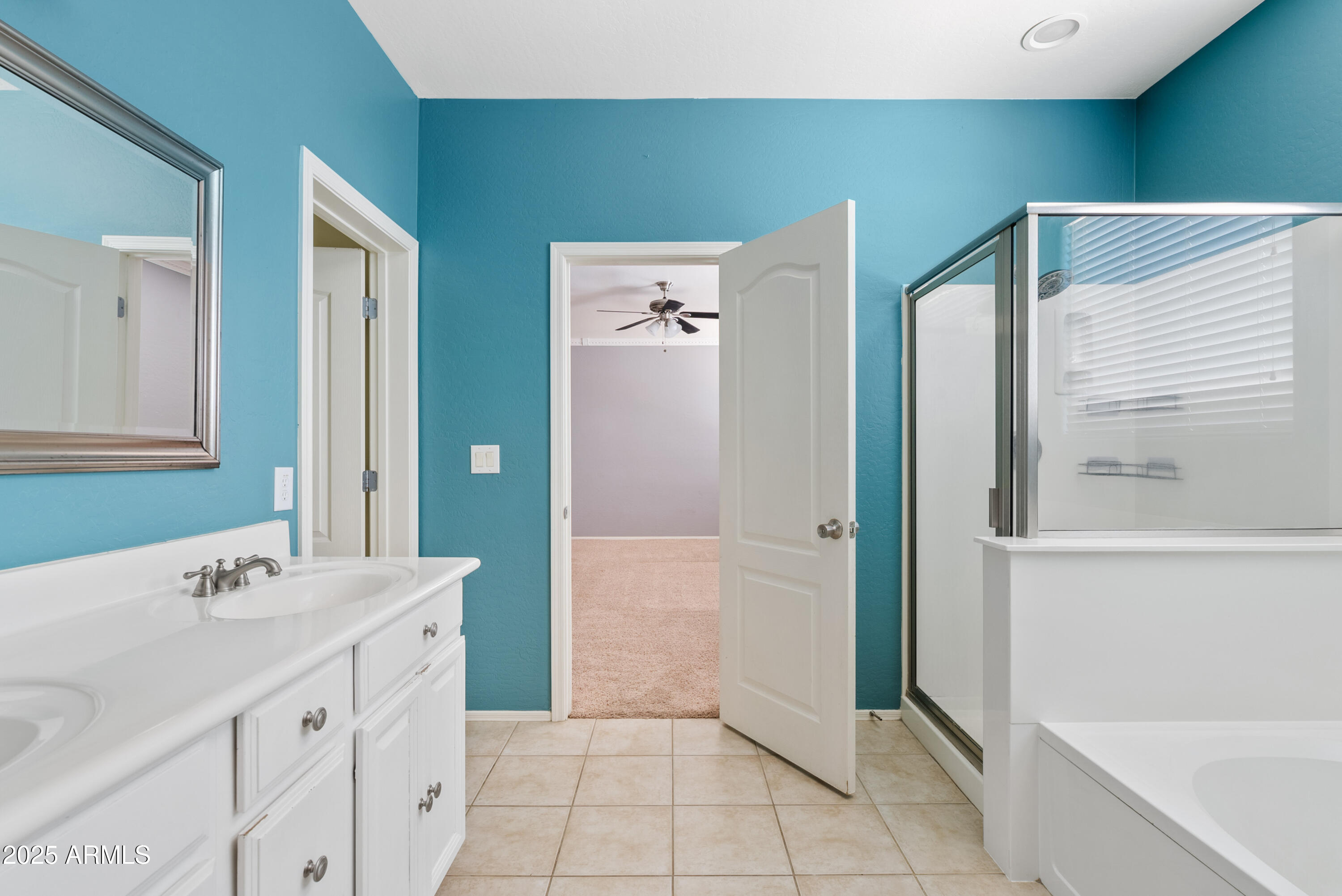 3850 E Longhorn Street