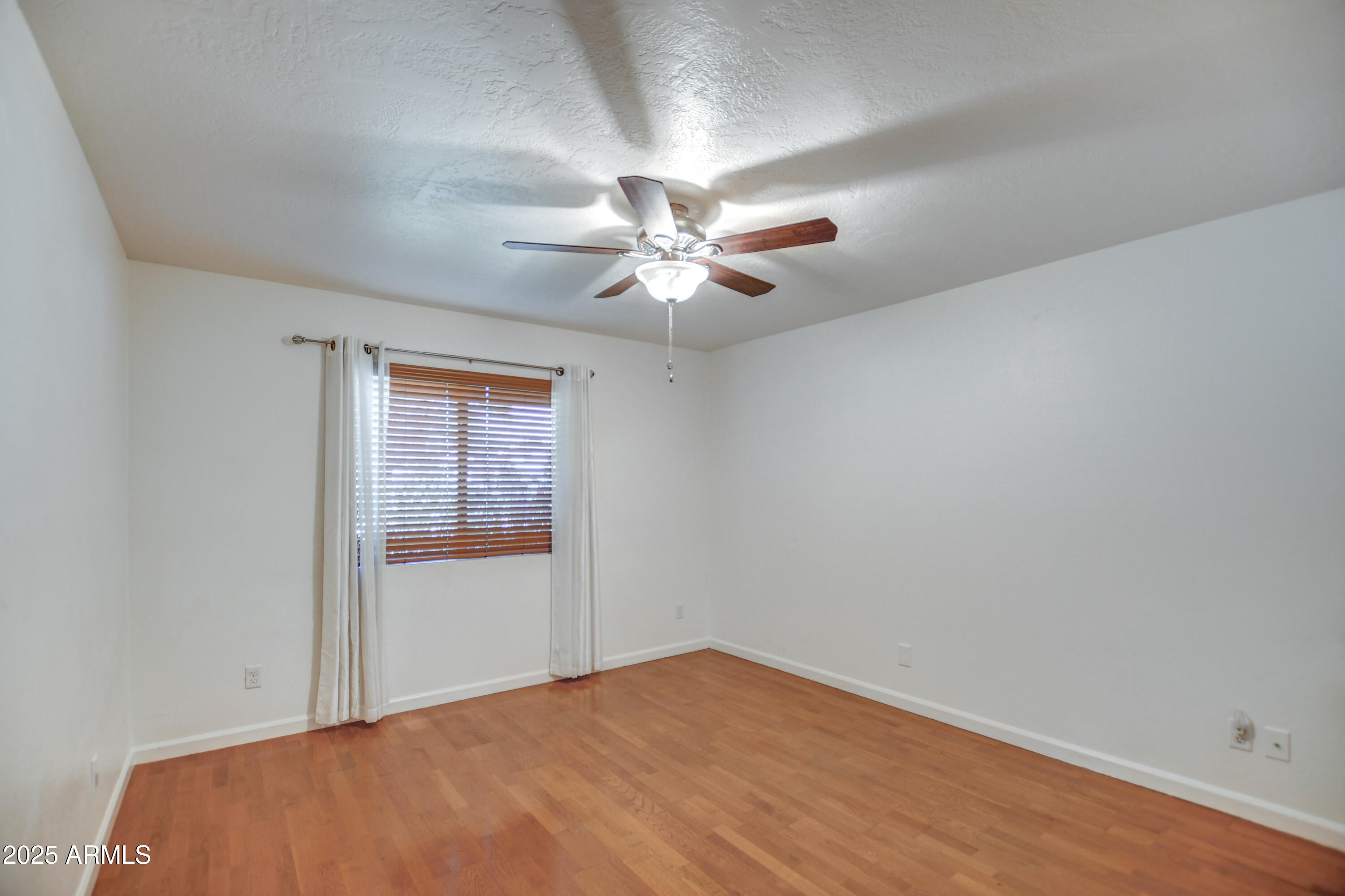 6009 E MONTE CRISTO Avenue