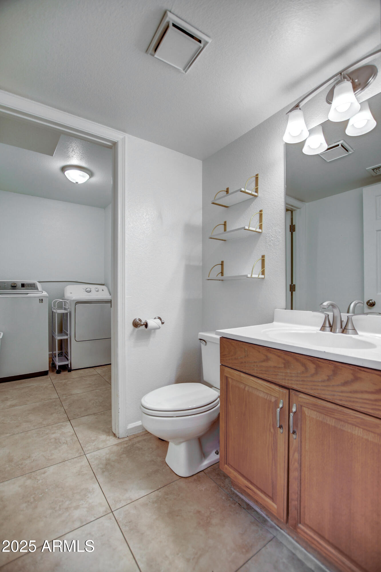 6009 E MONTE CRISTO Avenue