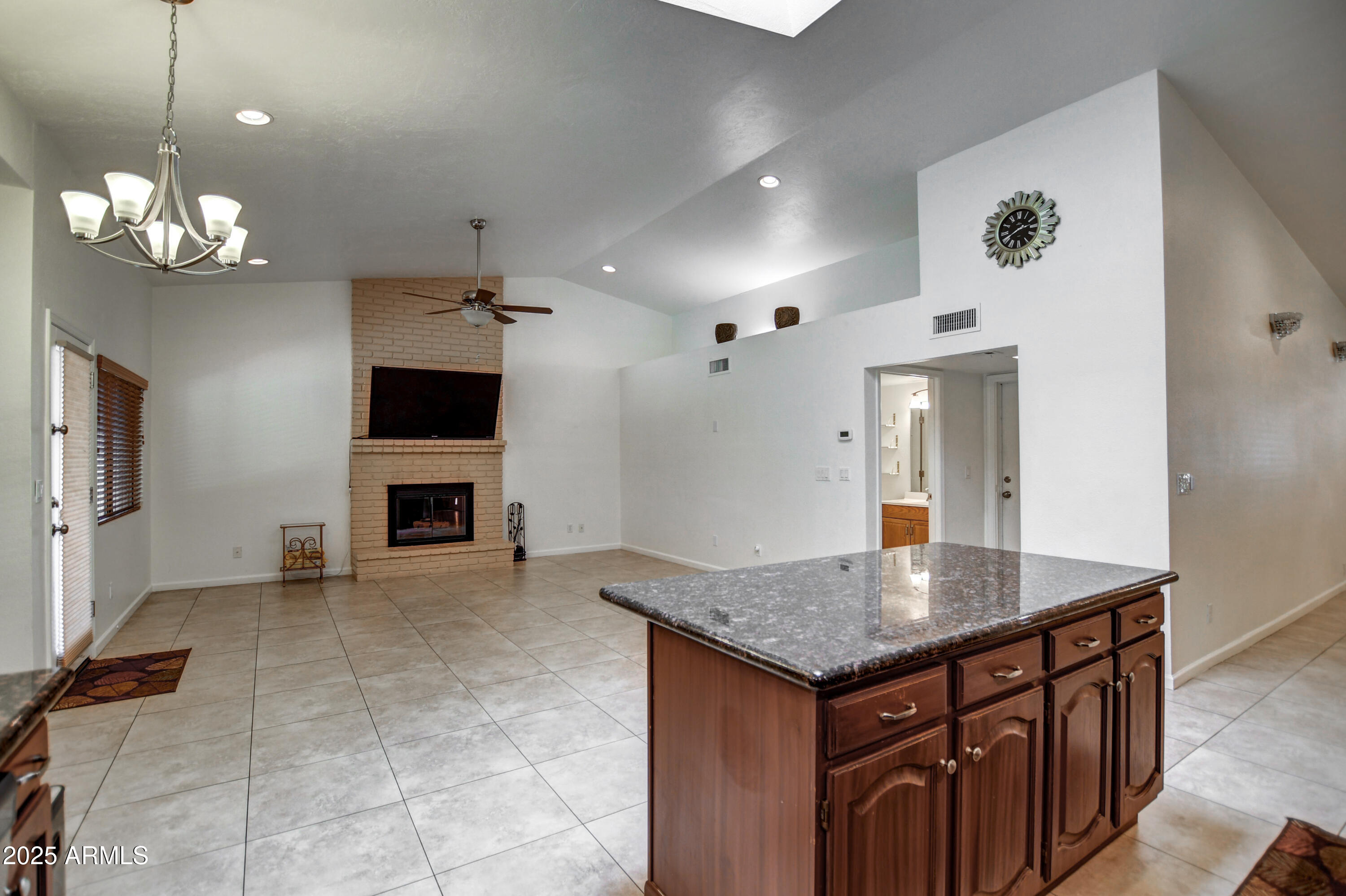 6009 E MONTE CRISTO Avenue