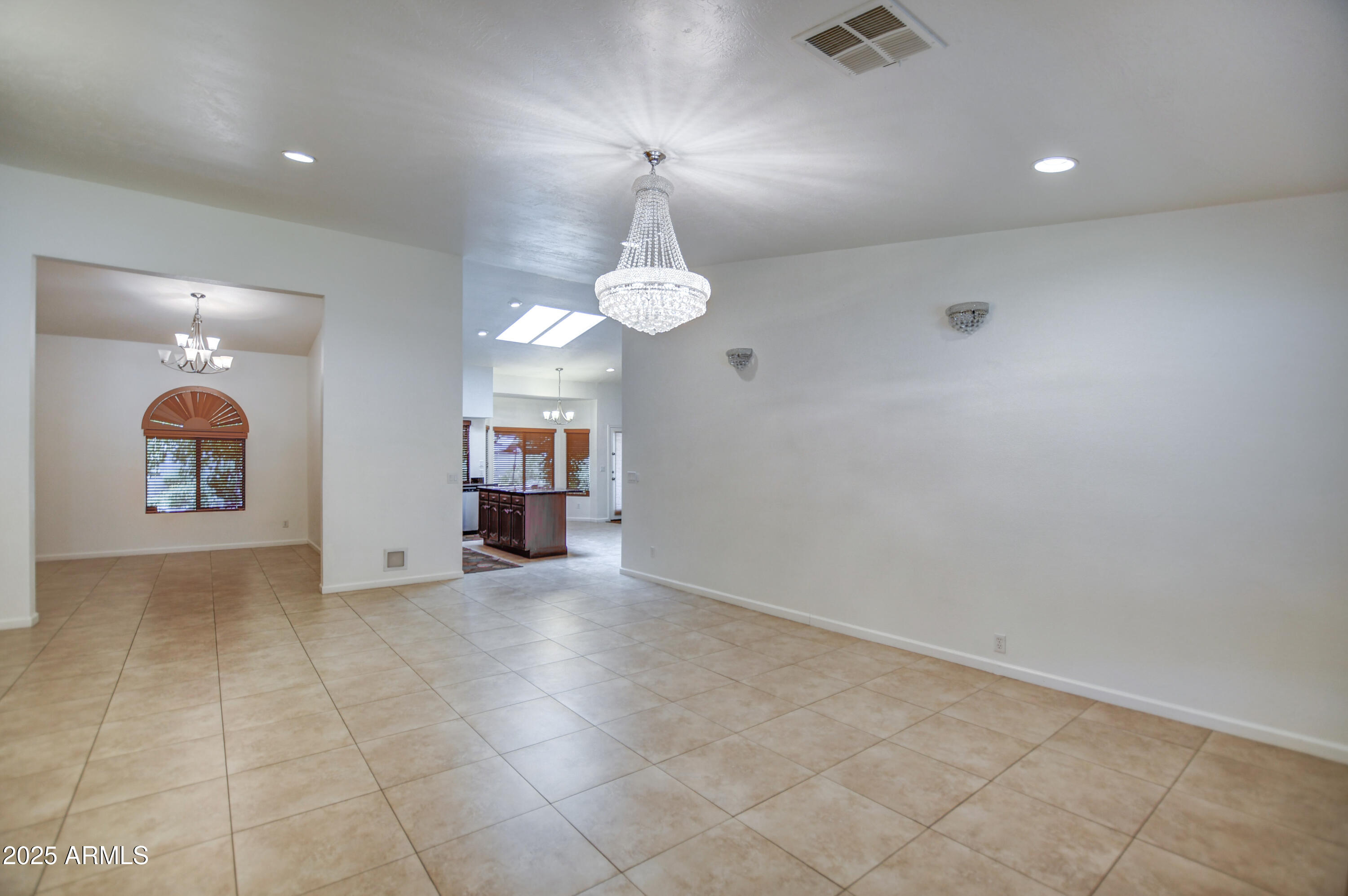 6009 E MONTE CRISTO Avenue