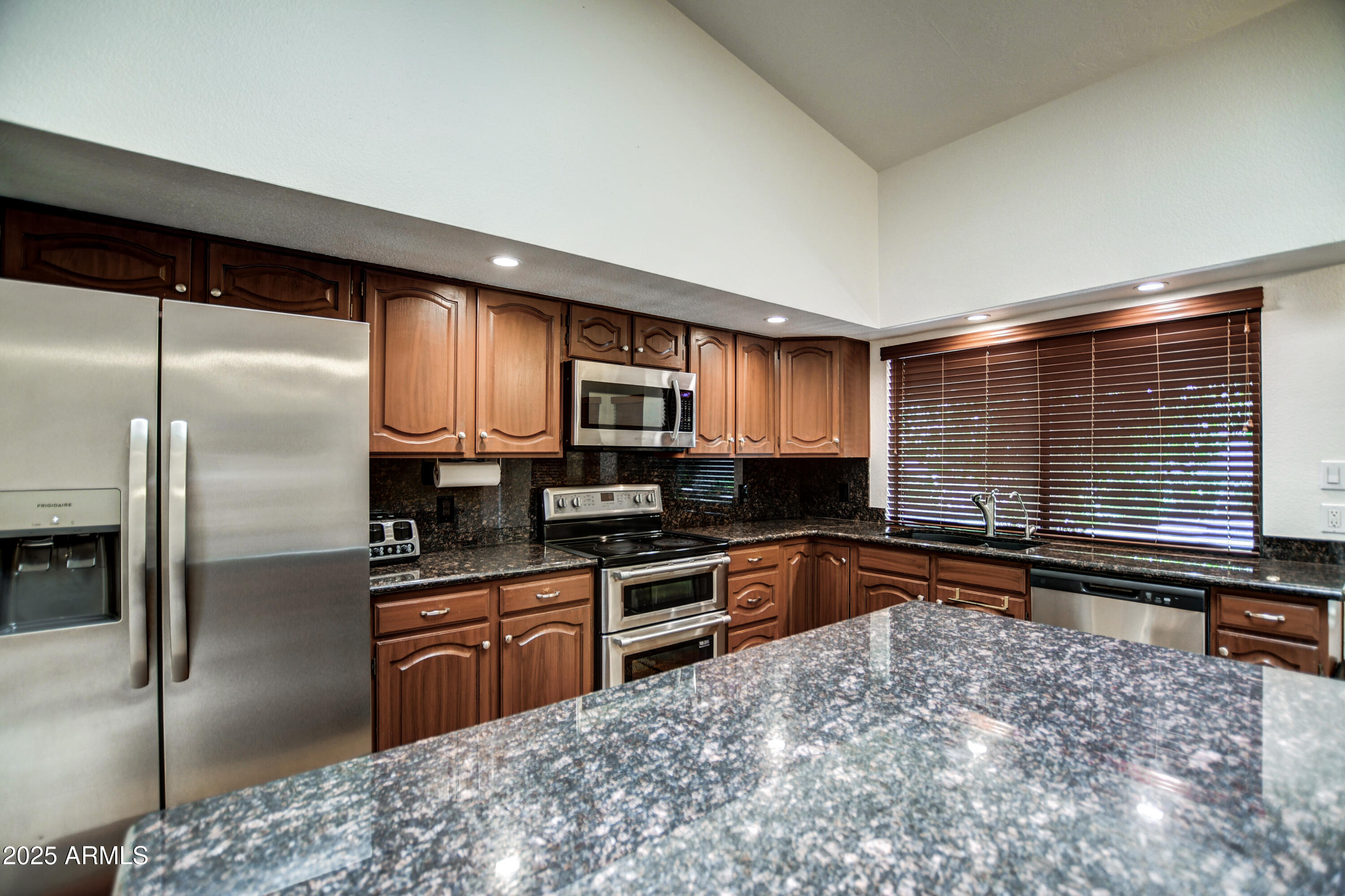 6009 E MONTE CRISTO Avenue