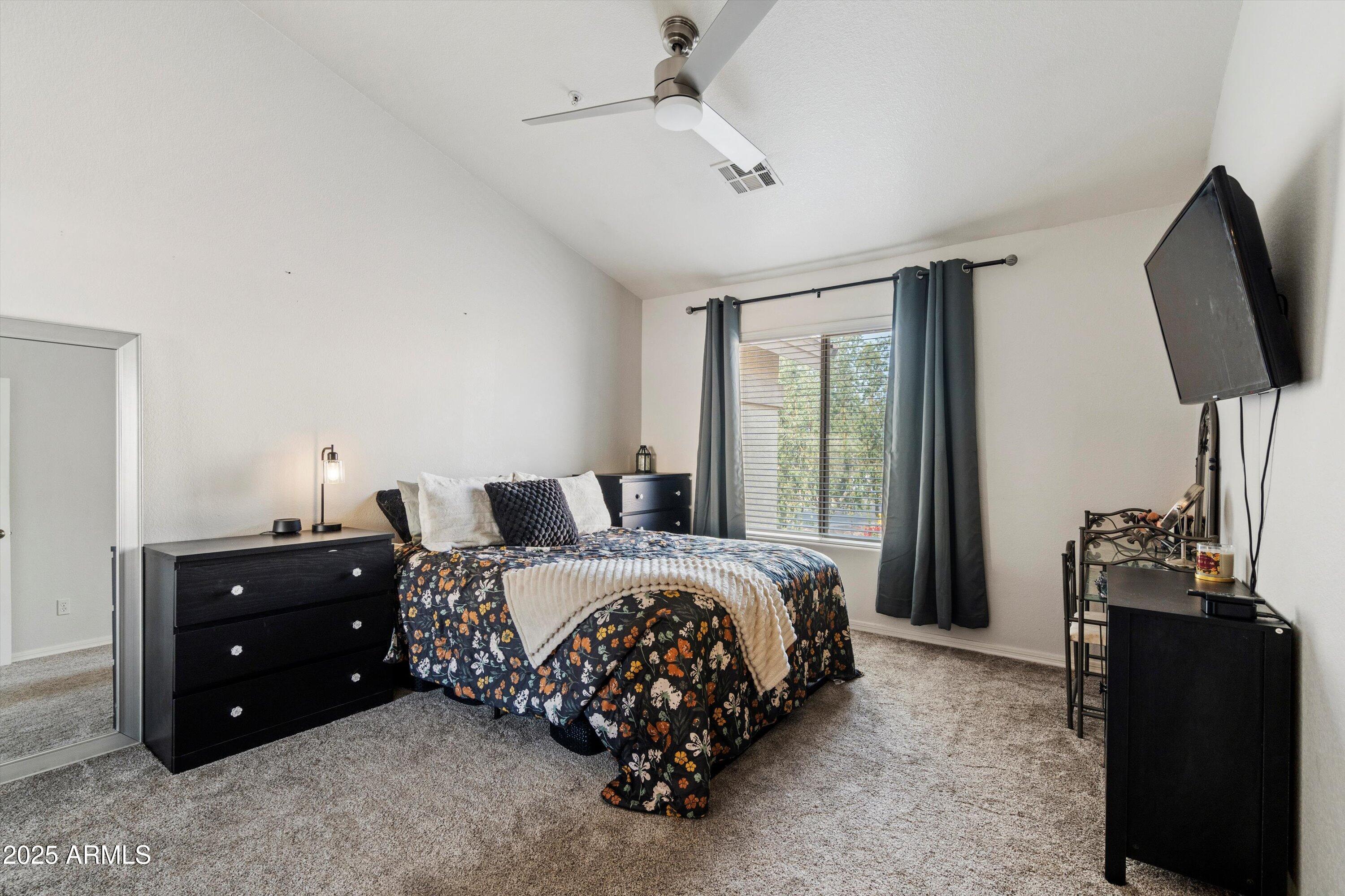 2201 N COMANCHE Drive, 1075
