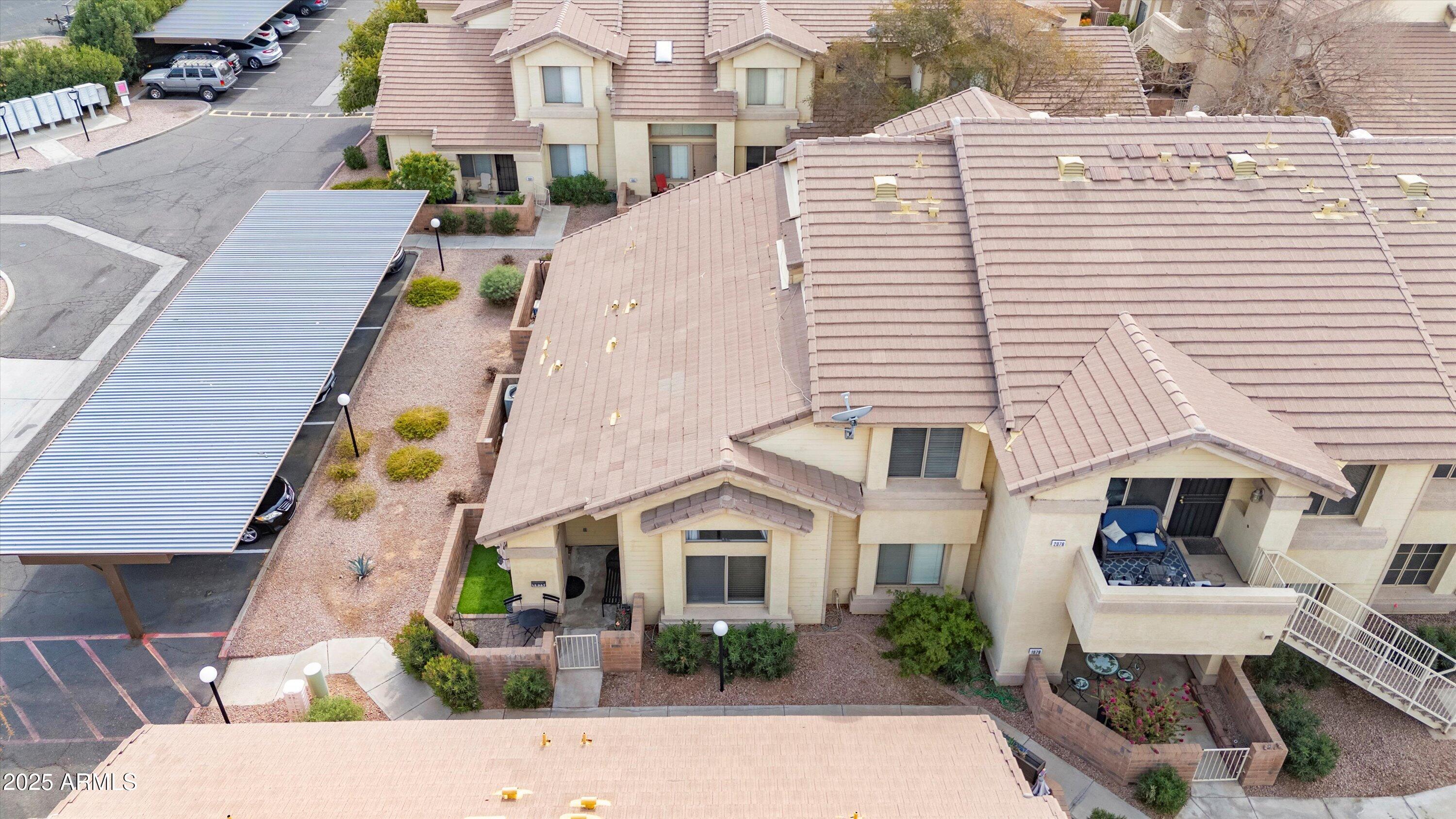 2201 N COMANCHE Drive, 1075