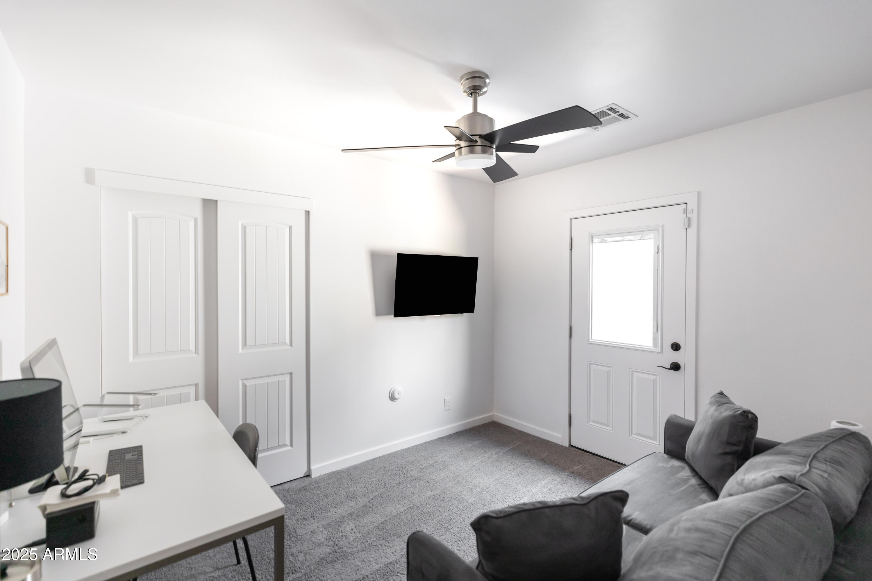 4020 N 33RD Place