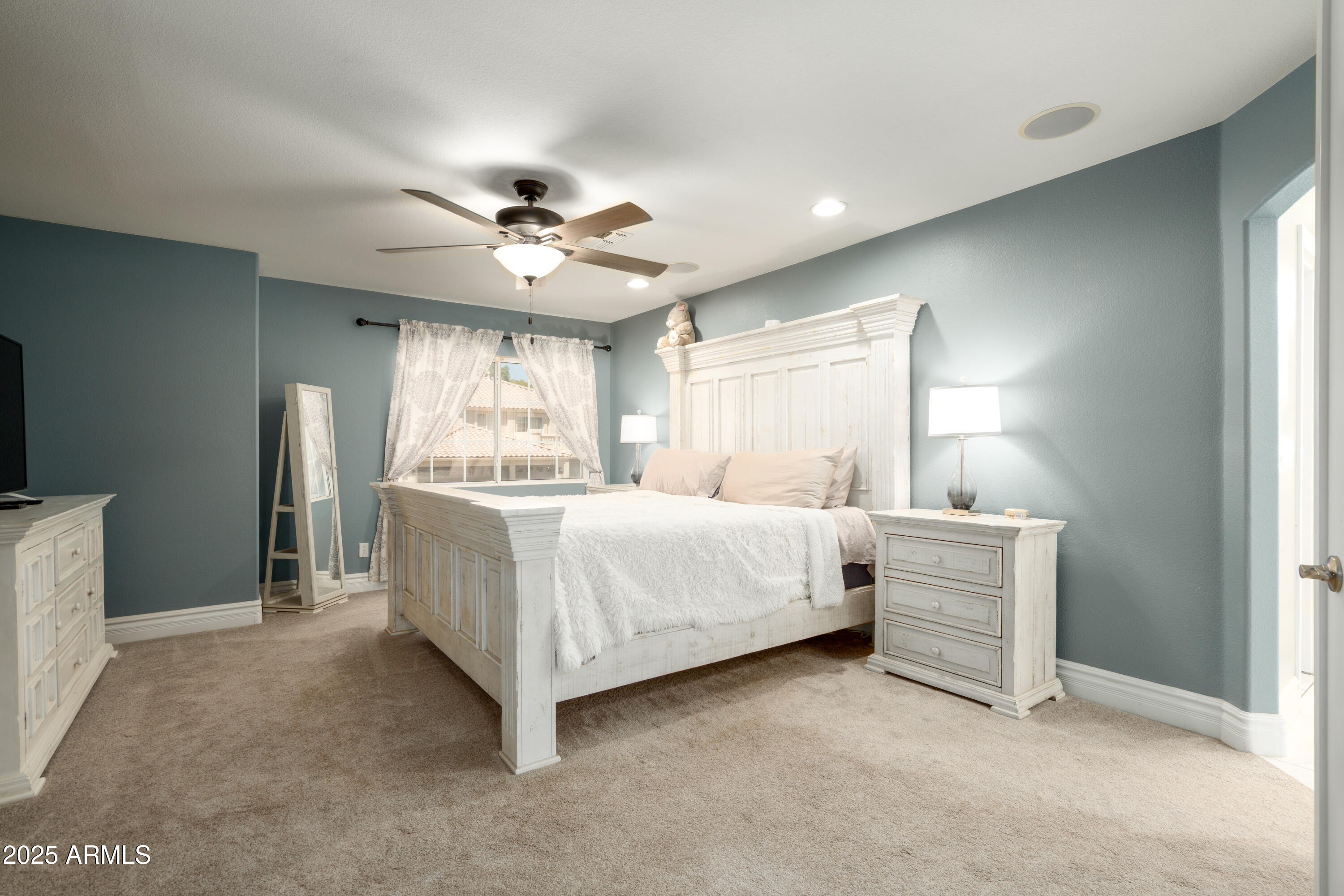 6337 W AVENIDA DEL REY
