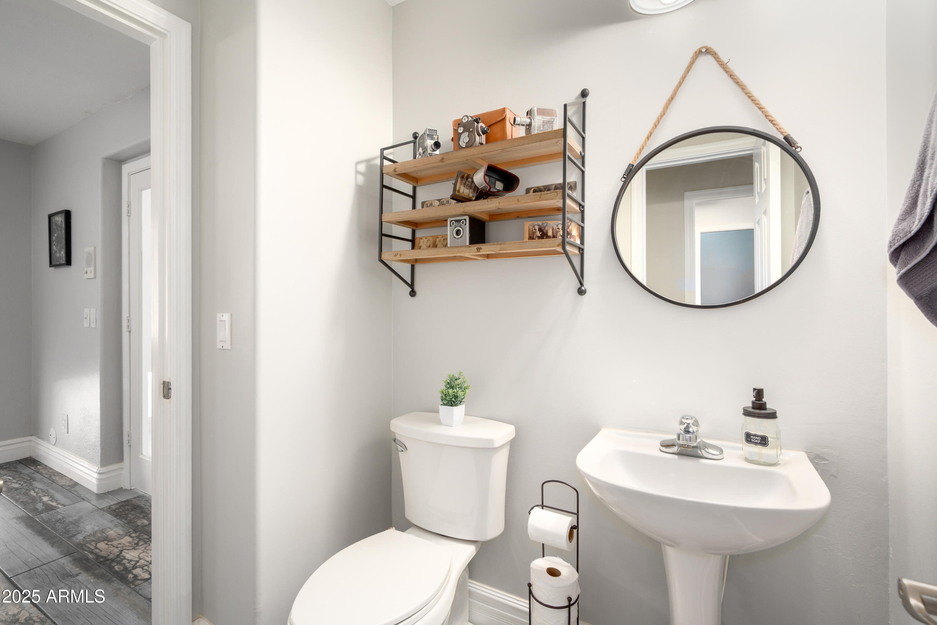 6337 W AVENIDA DEL REY