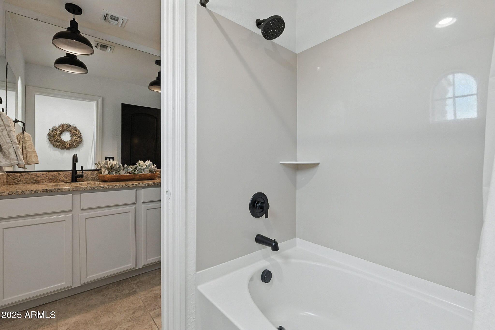 253 E CRESCENT Place