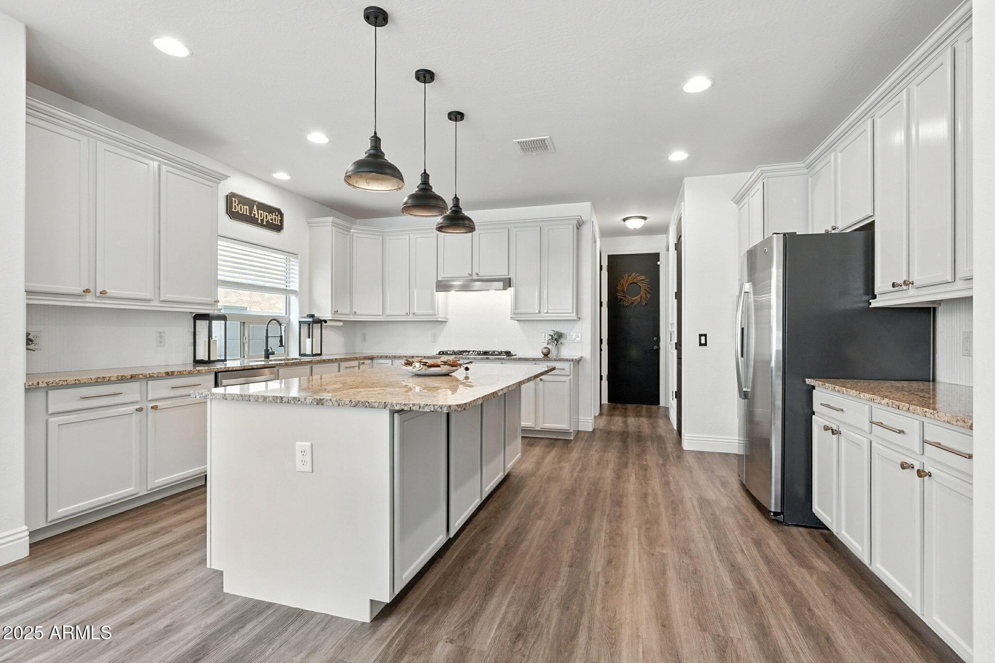 253 E CRESCENT Place