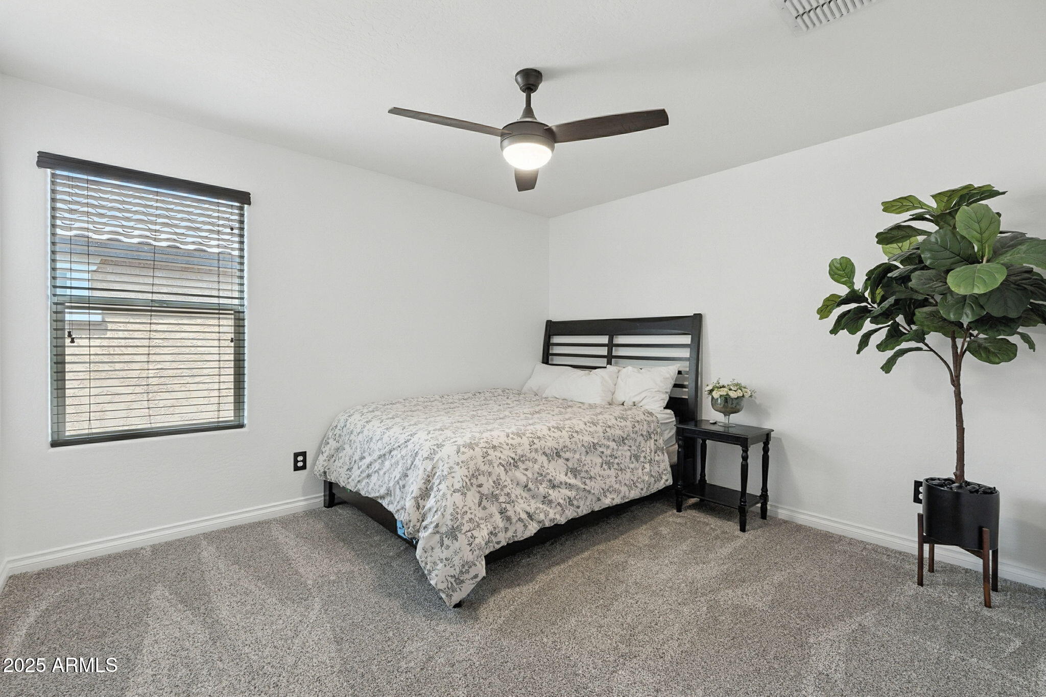 253 E CRESCENT Place