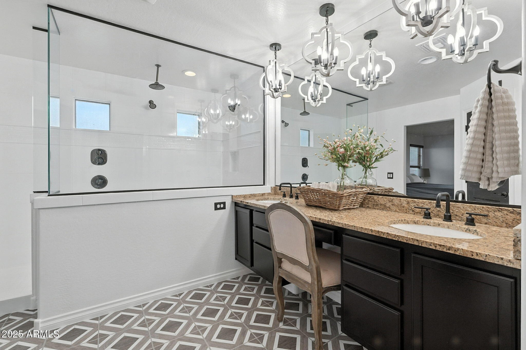 253 E CRESCENT Place