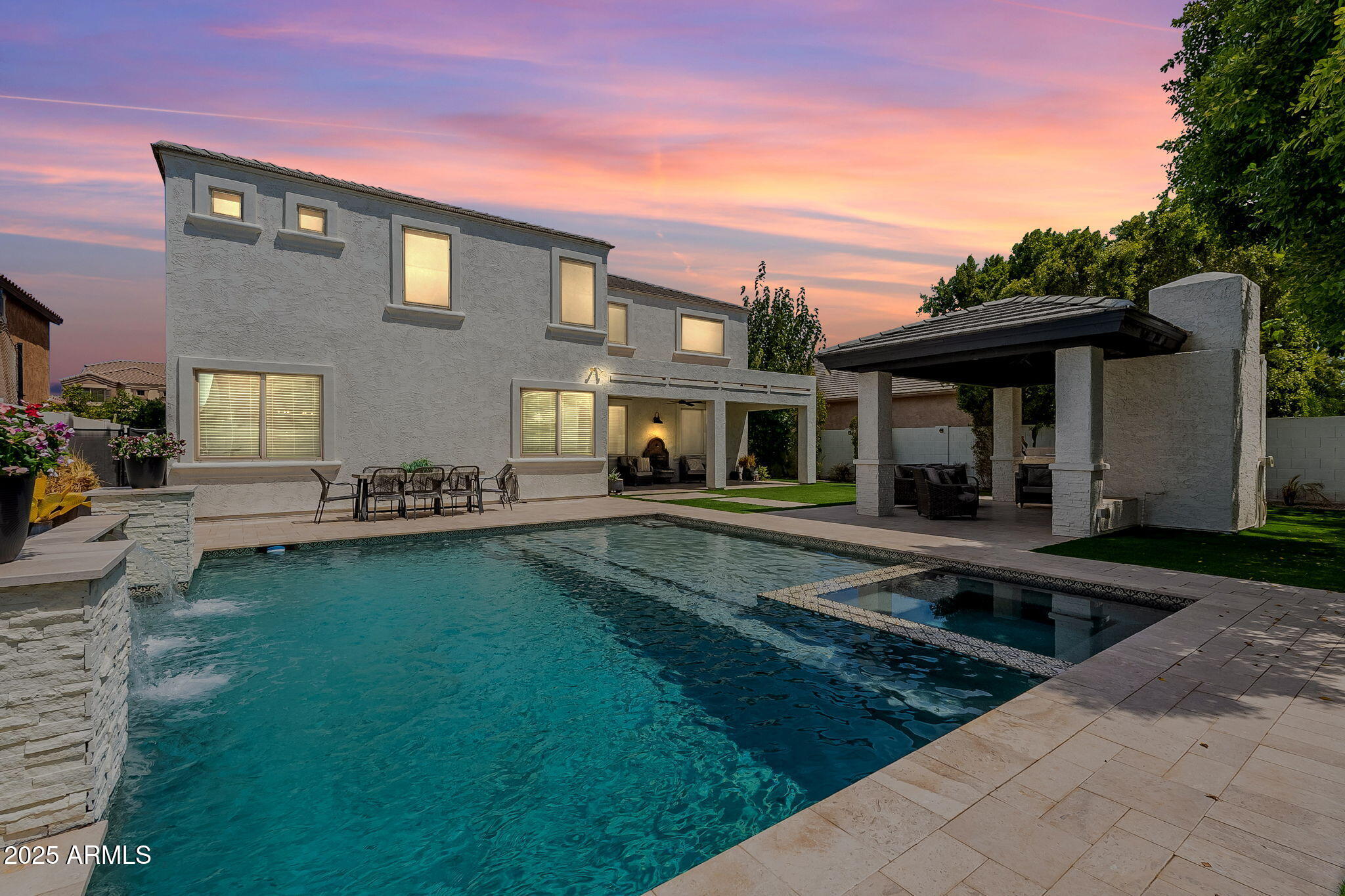 253 E CRESCENT Place