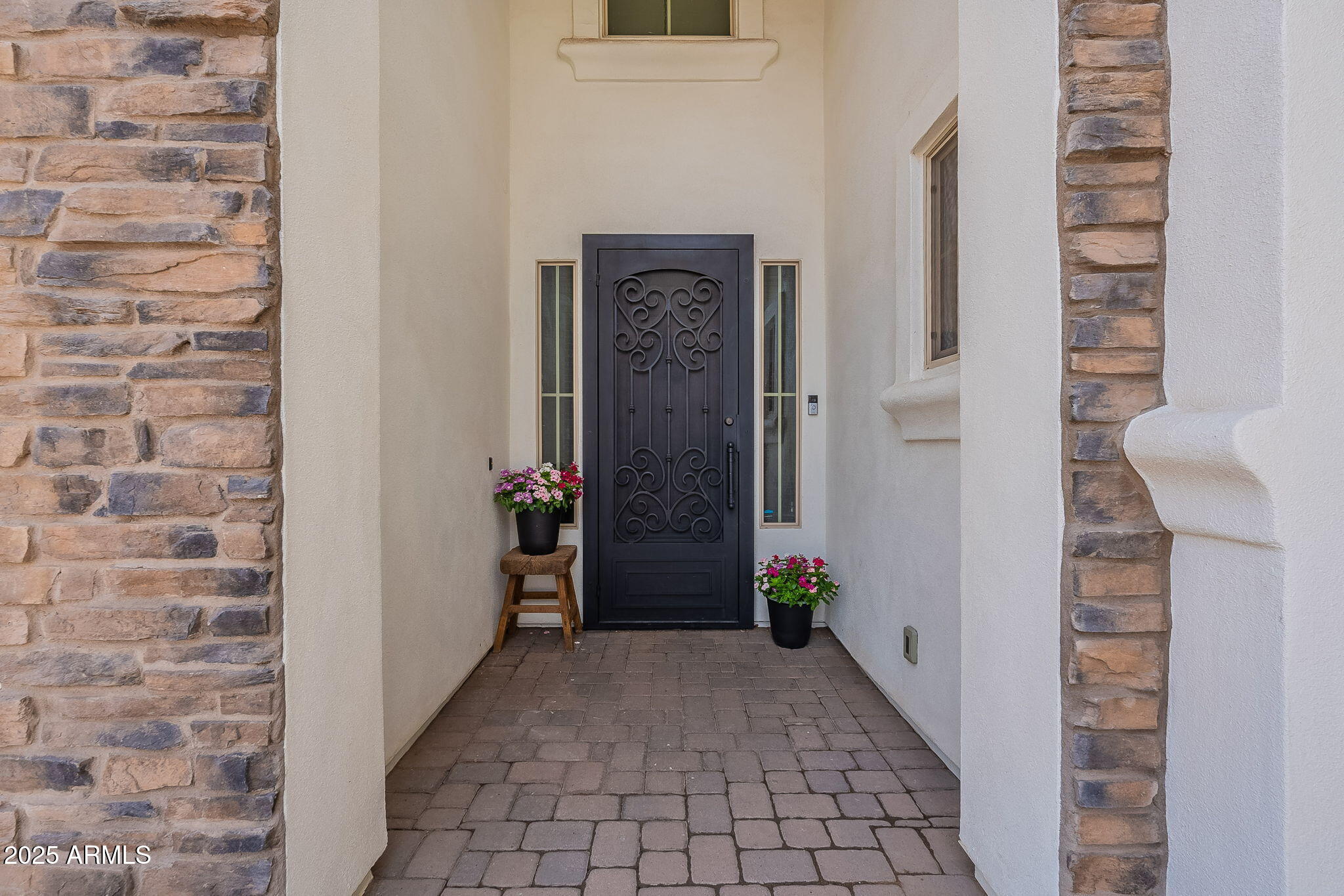 253 E CRESCENT Place