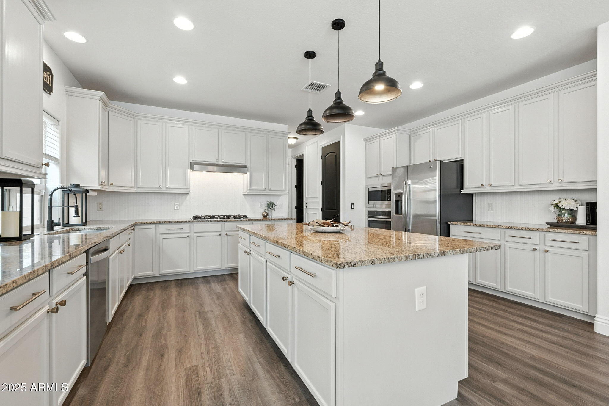 253 E CRESCENT Place