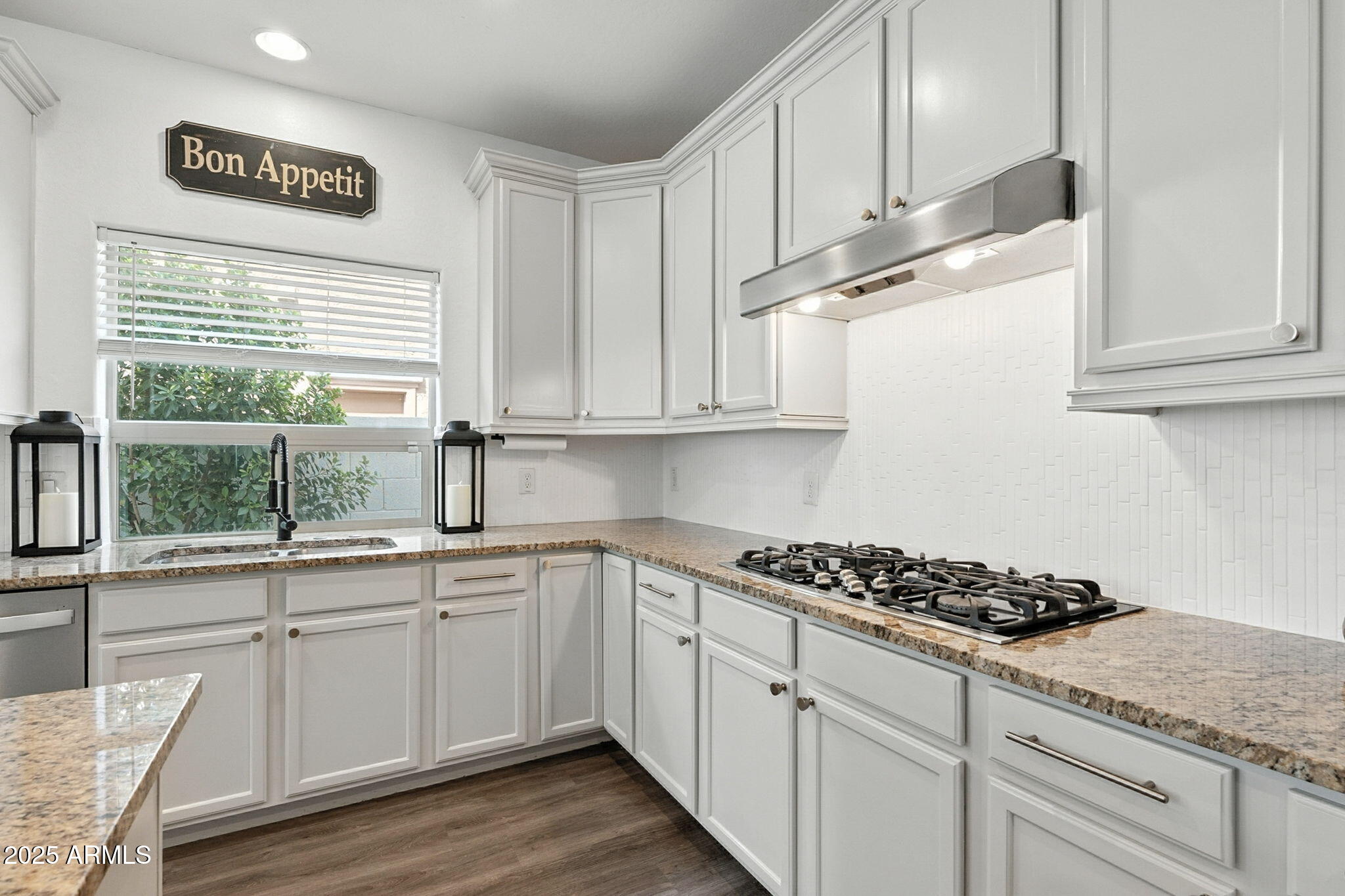 253 E CRESCENT Place