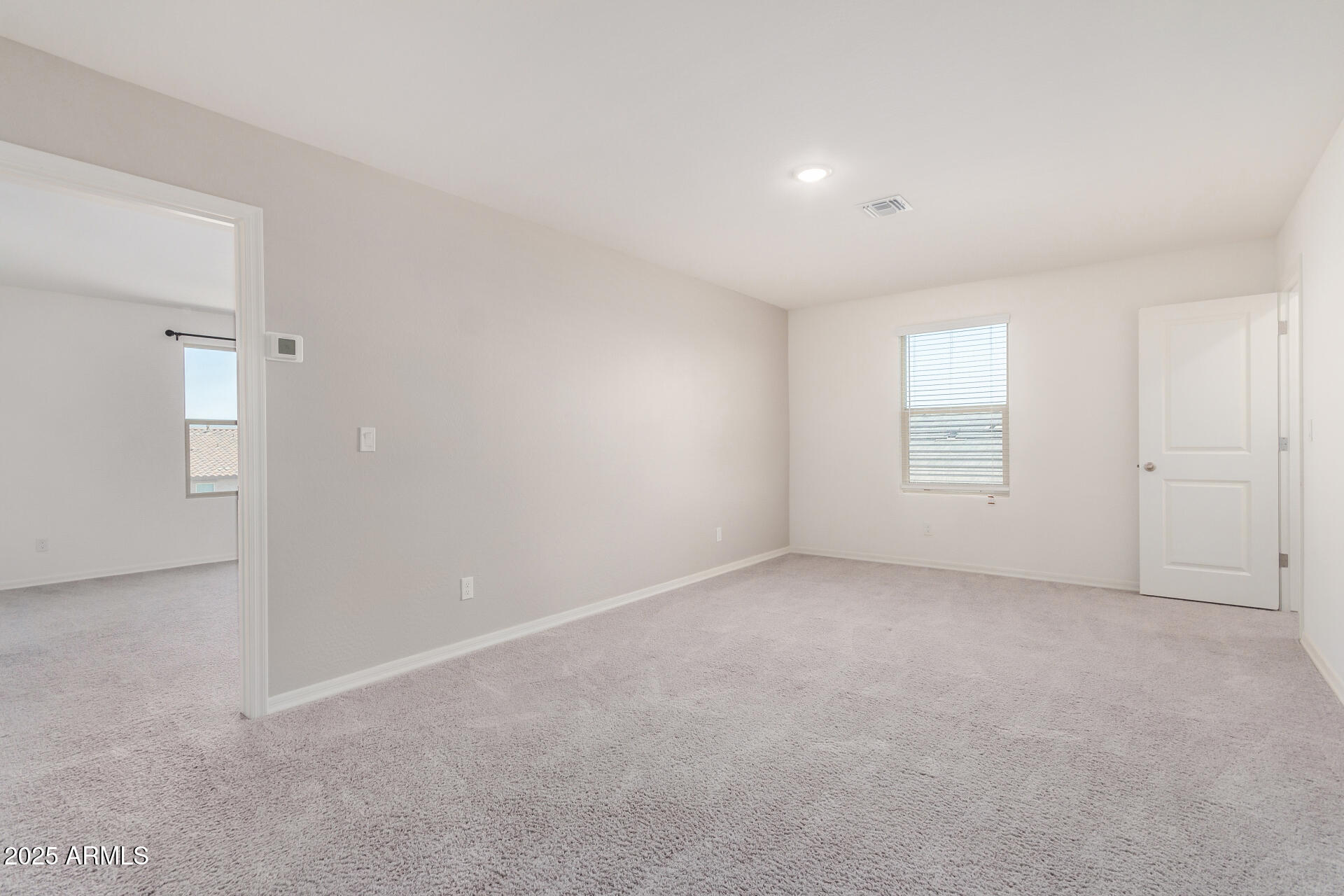 19424 W ELM Street