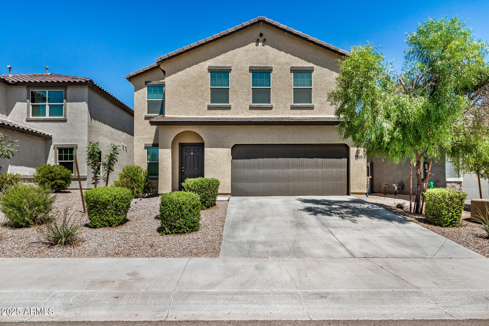 19424 W ELM Street