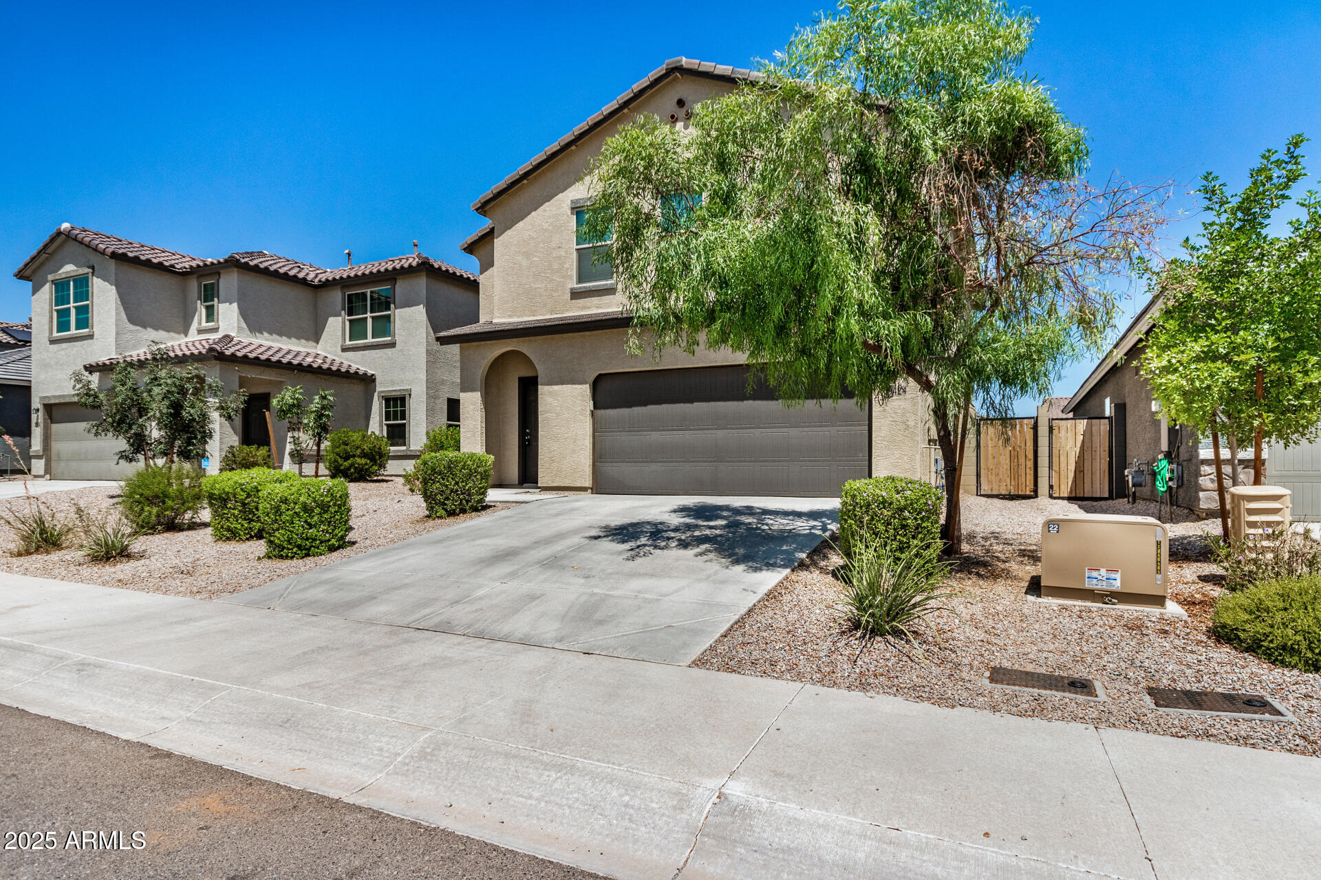 19424 W ELM Street