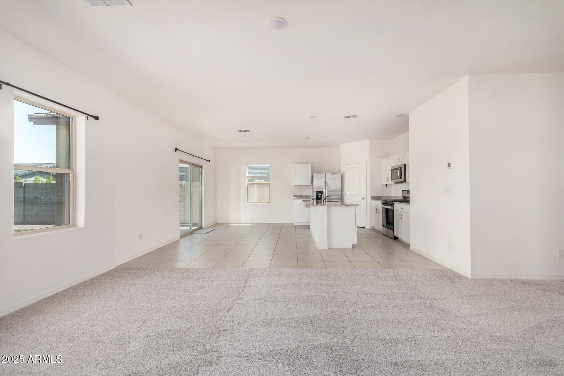 19424 W ELM Street